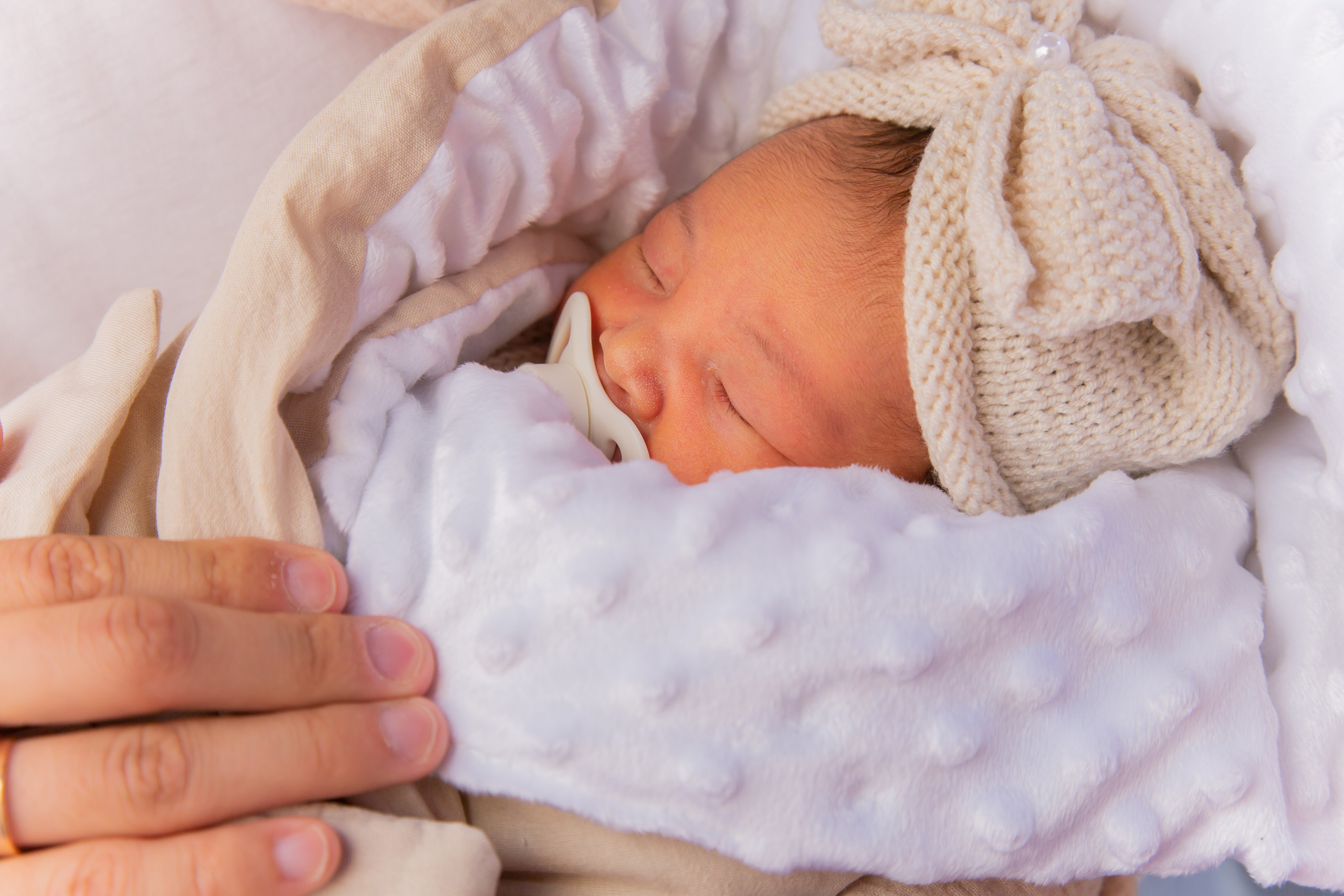 Премиум фотограф на выписку в Спб, съемка в роддоме № 1. Фотограф на выписку в роддом в Санкт-Петербурге