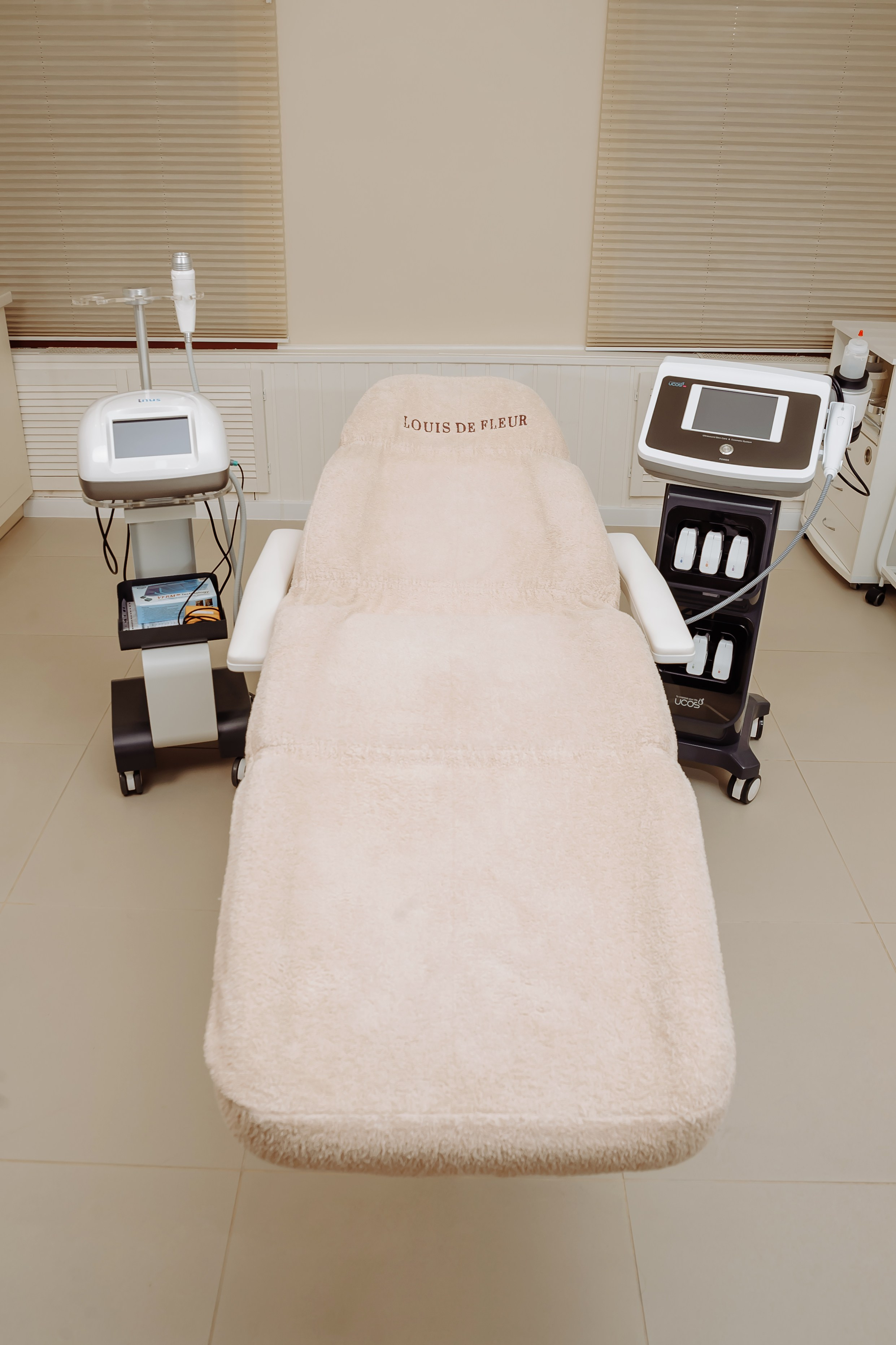 Косметологическая клиника «Луи де Флер». Фотограф в Екатеринбурге Артём Зайнетдинов