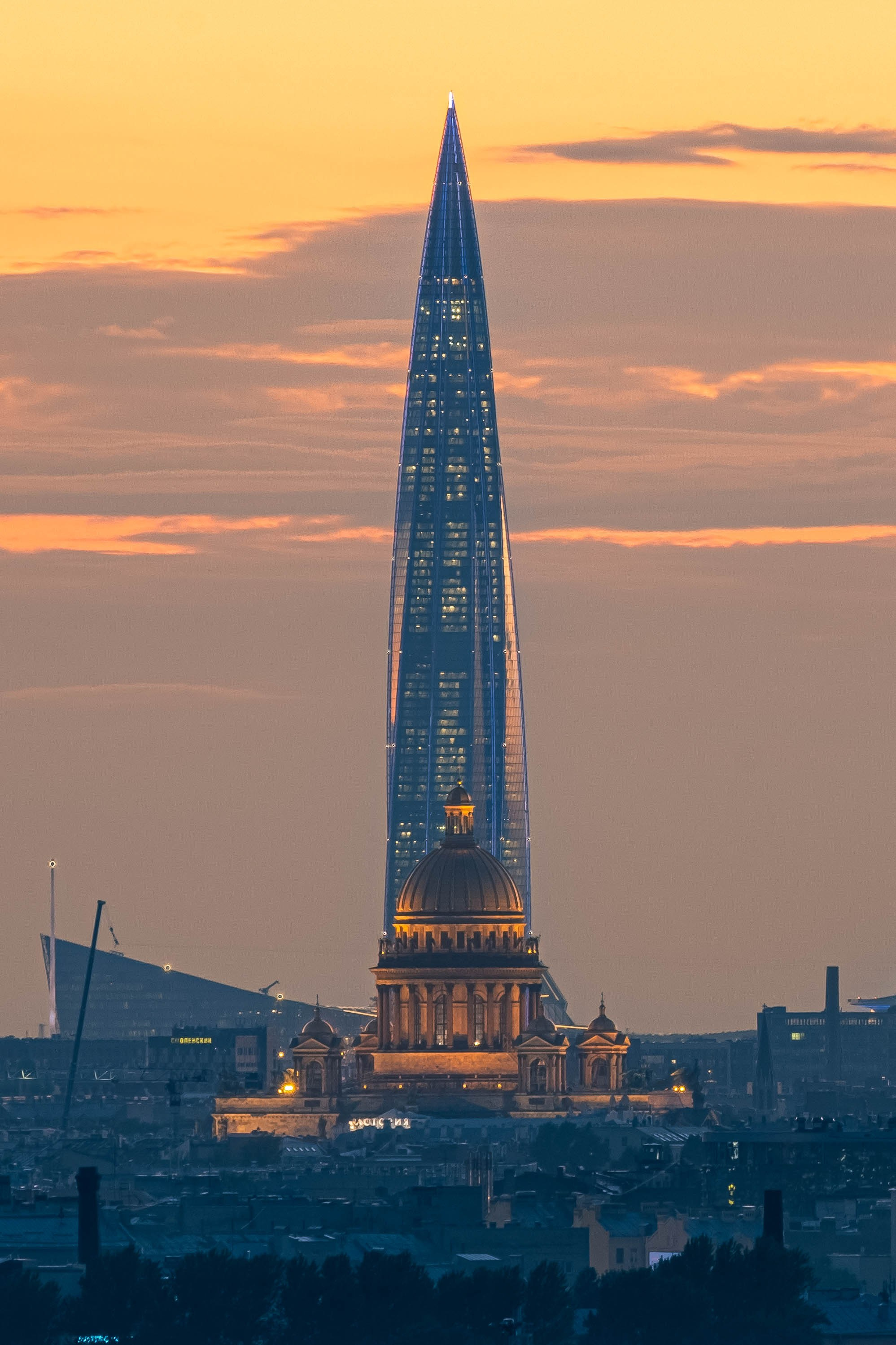 Галерея работ в жанре пейзажа, городского пейзажа и архитектуры. Покупка лицензий для коммерческого использования. Интерьерный фотограф в Санкт-Петербурге Михаил Азаров. Печать и продажа фотографий