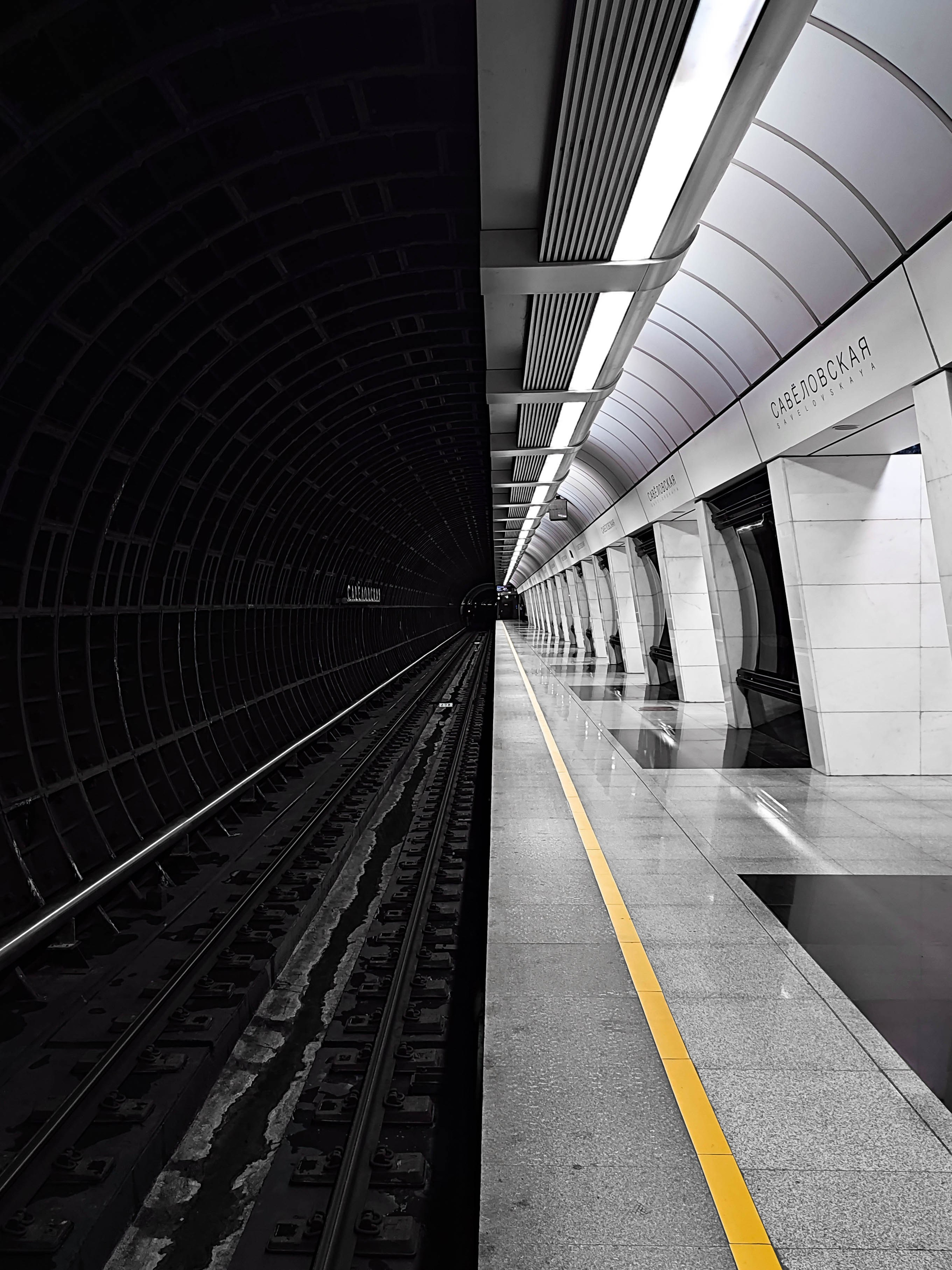 Галерея работ в жанре пейзажа, городского пейзажа и архитектуры. Покупка лицензий для коммерческого использования. Интерьерный фотограф в Санкт-Петербурге Михаил Азаров. Печать и продажа фотографий