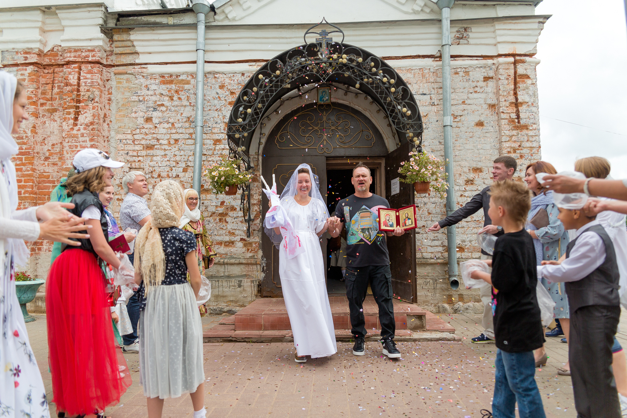 Фото венчания в церкви в Ярославле. Фотограф в Ярославле | Фотосессия, фото-видео съемка