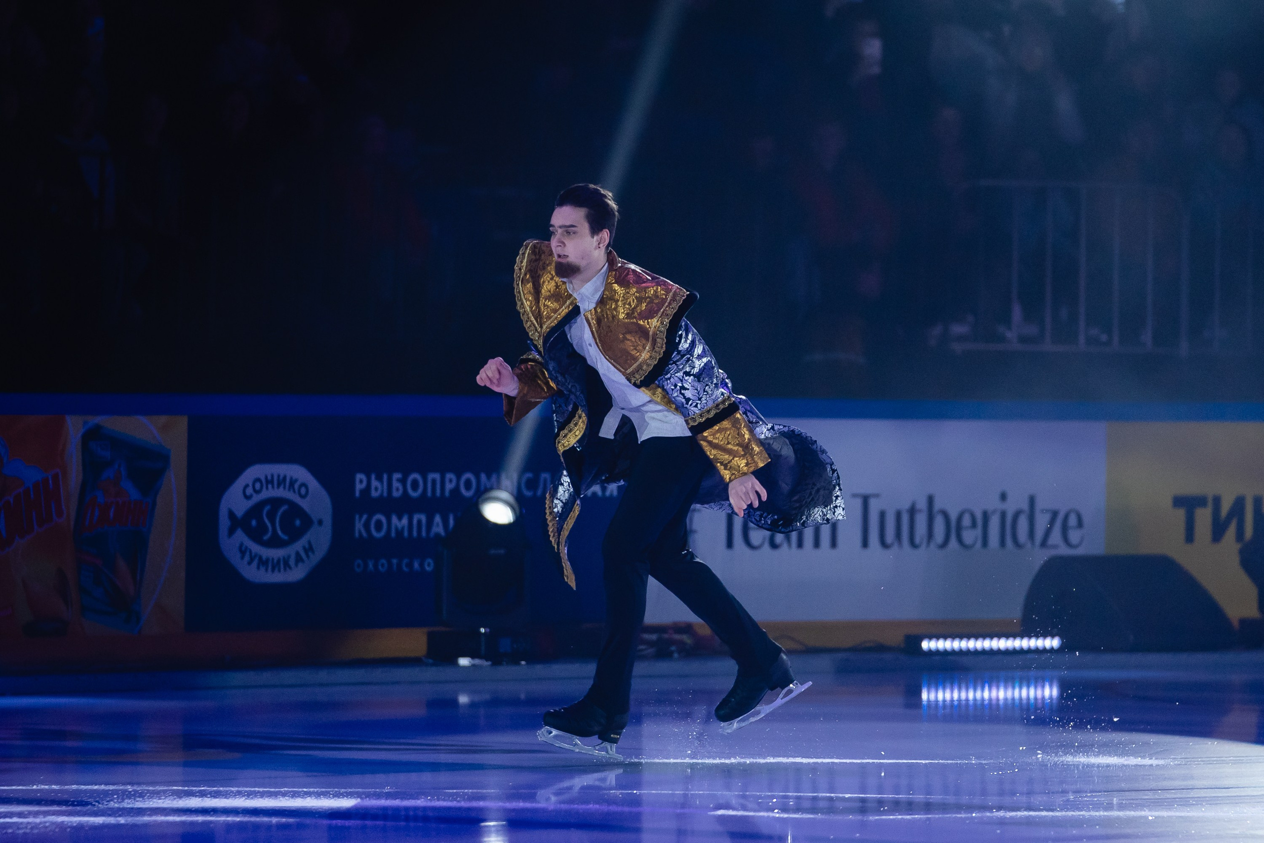 Шоу «Чемпионы на льду» в Новосибирске. Воробьева Ксения — Спортивный и танцевальный фотограф Новосибирск