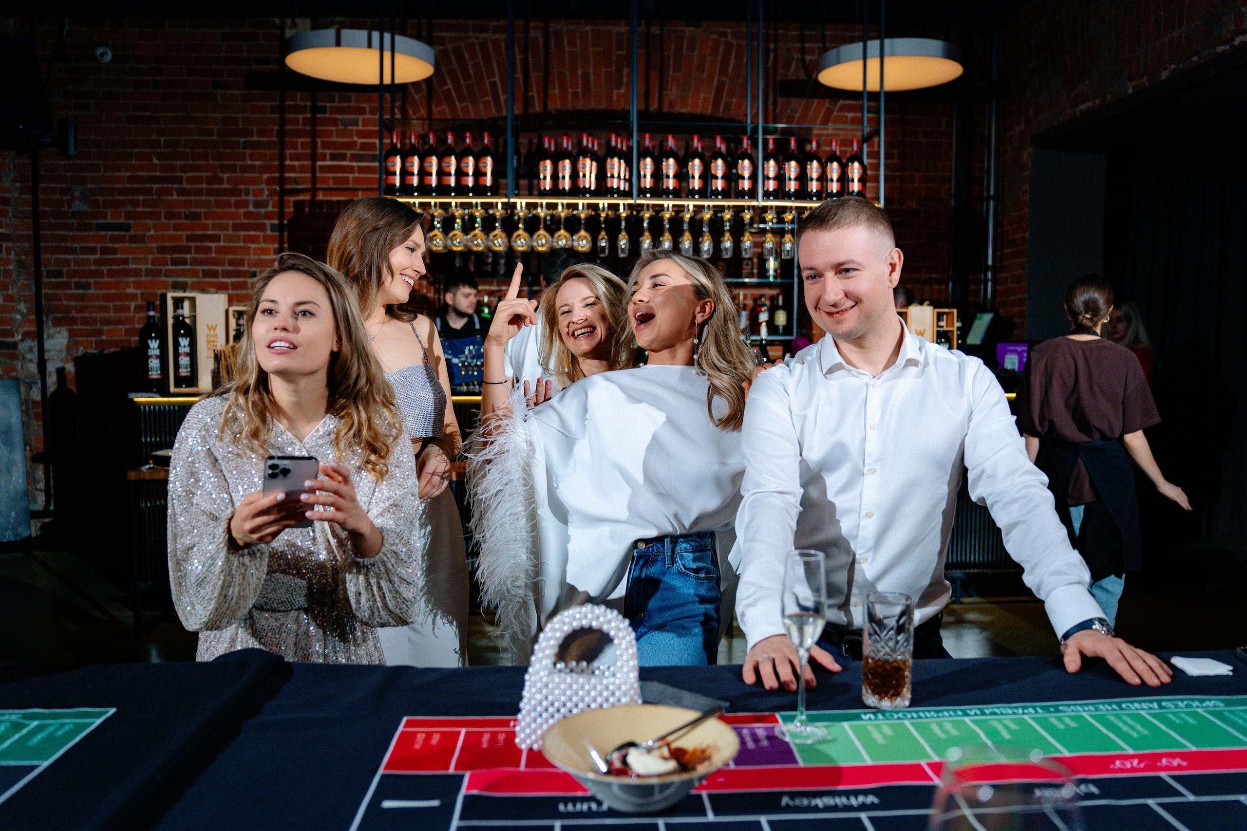 День рождения Вики (Винное казино)