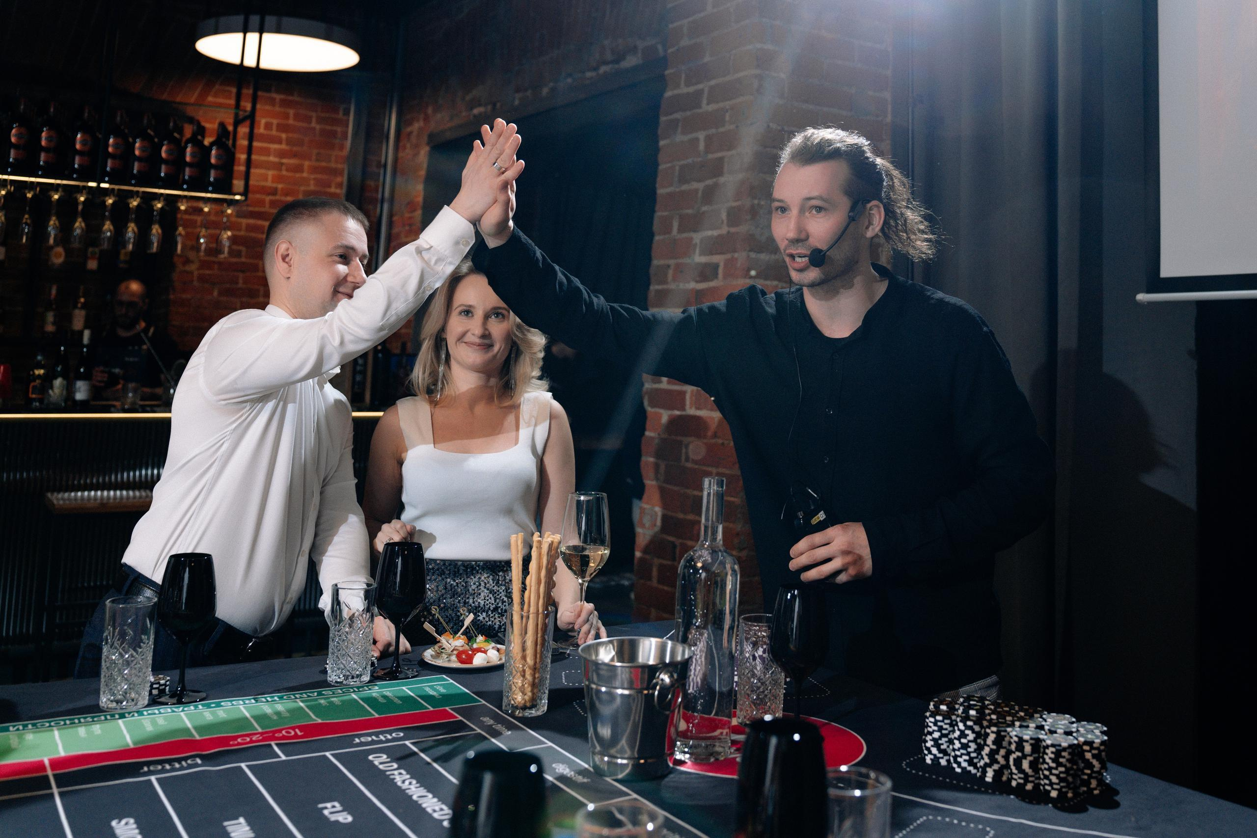 День рождения Вики (Винное казино)