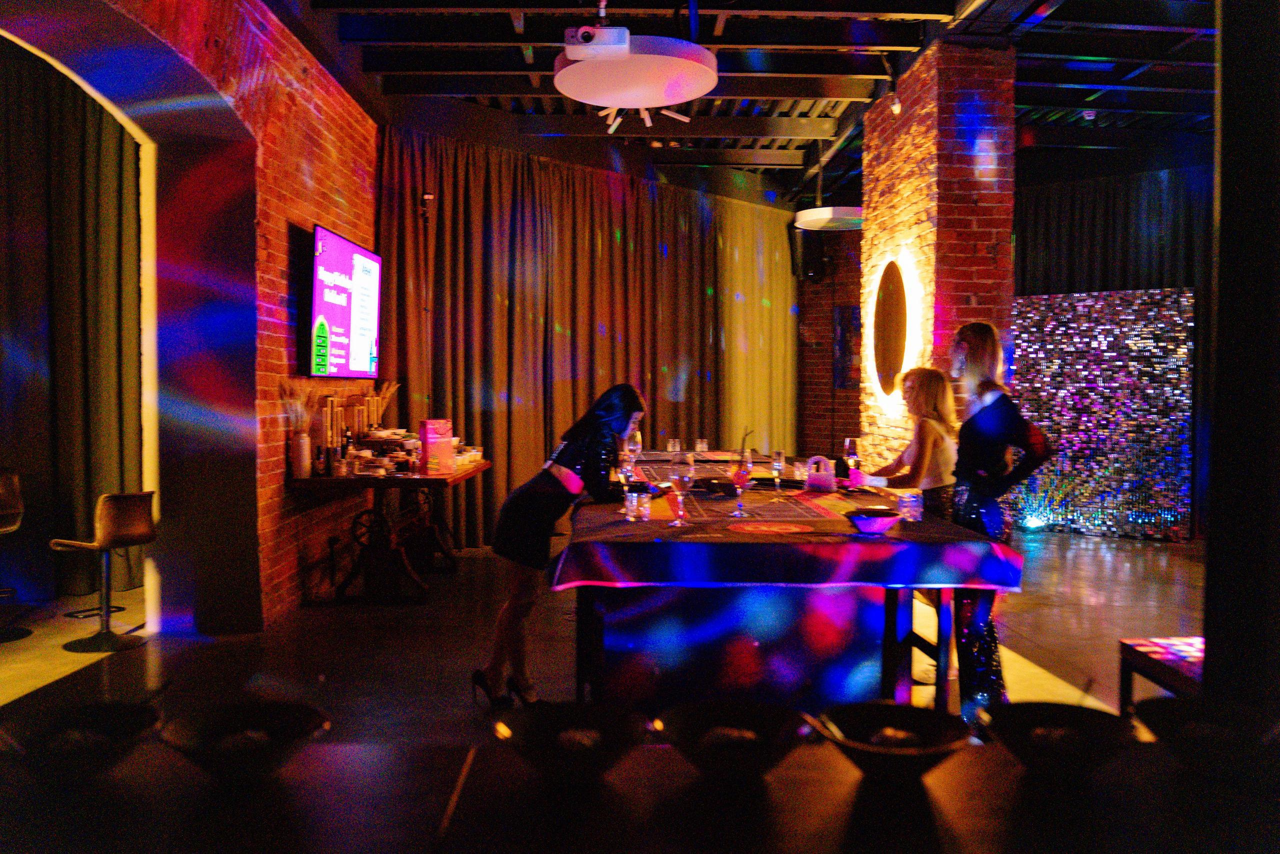 День рождения Вики (Винное казино)