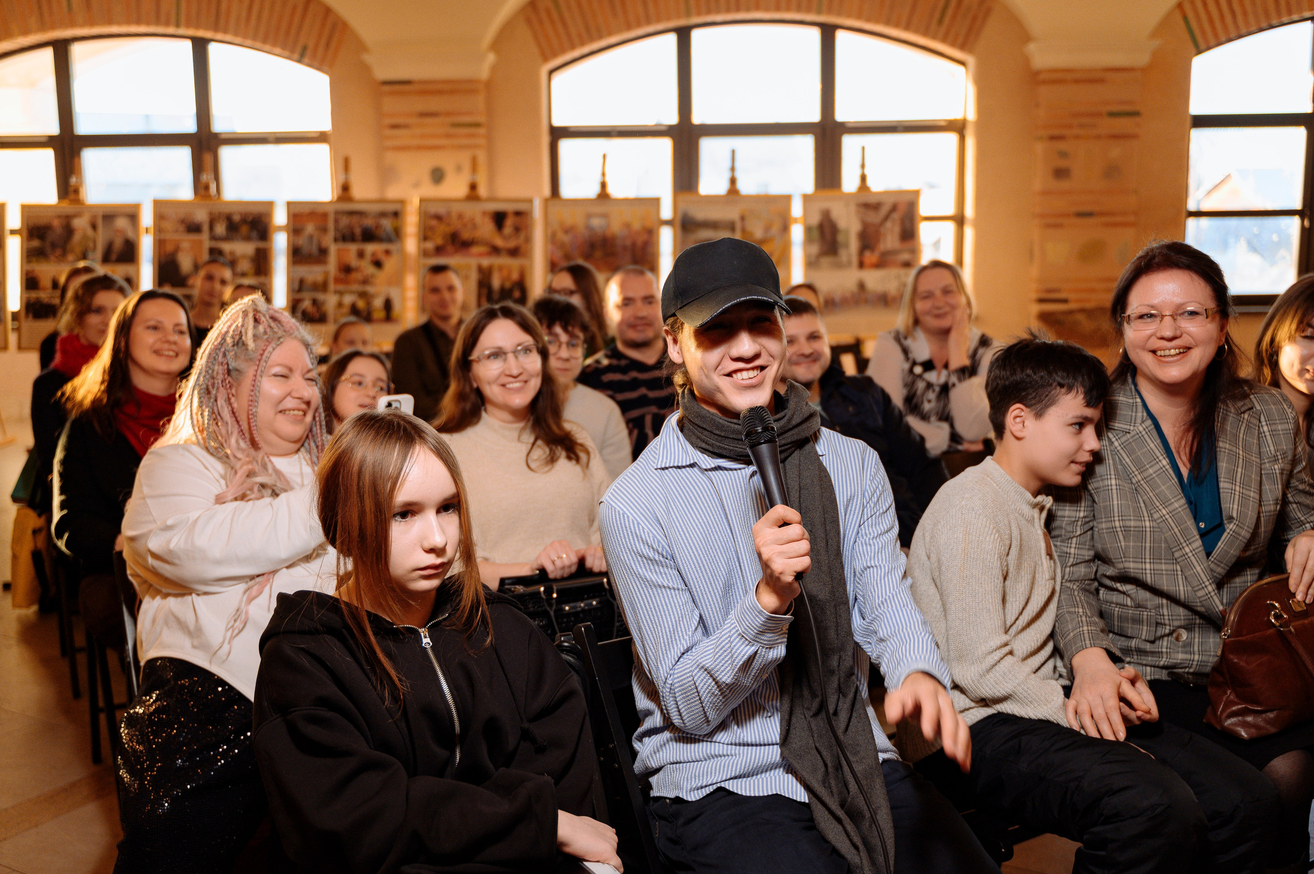 Репортажная съемка, съемка мероприятия, проект factor.by, финалист factor.by, Шамхал Хачатурян, Ибрагим Карасов, фактор бай, фотограф Ольга Шаповалова, съемка фанатов, минск, беларусь