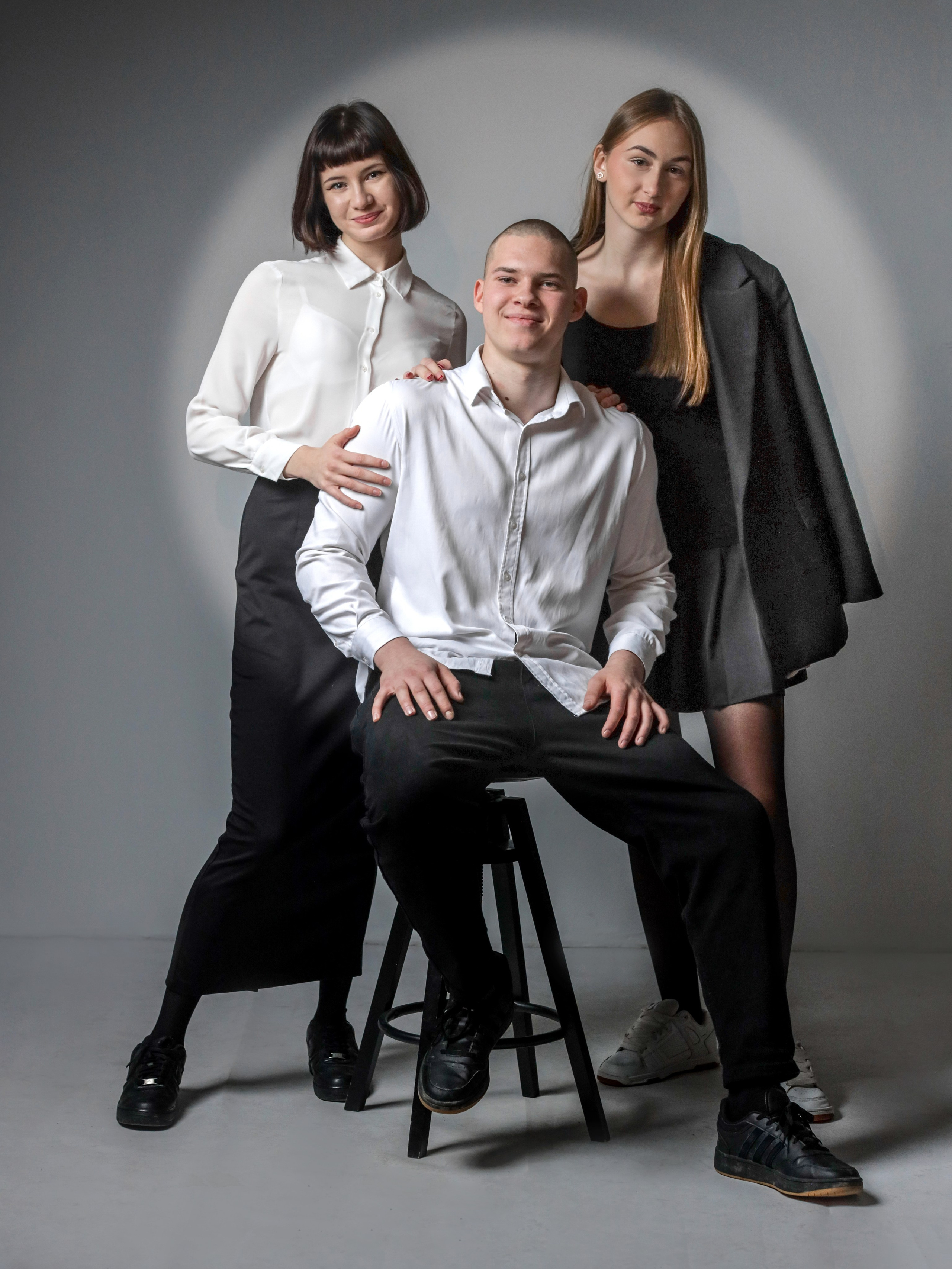 Выпускной альбом «Софиты». Выпускные альбомы в Тюмени для школ, садов, вузов спортивных секций