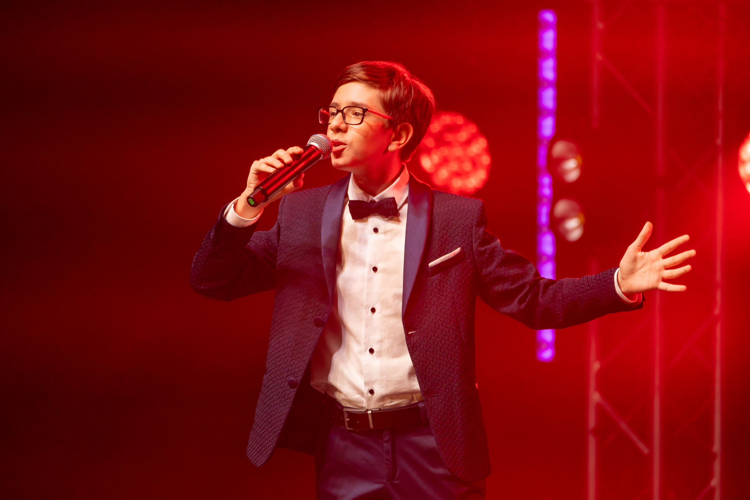 Фотосъёмка на гала-концерт, конкурсы, выступления, отчётные концерты и эвент-мероприятия. «Студия DRONAVT`s» — видеосъёмка и фотография г. Москва