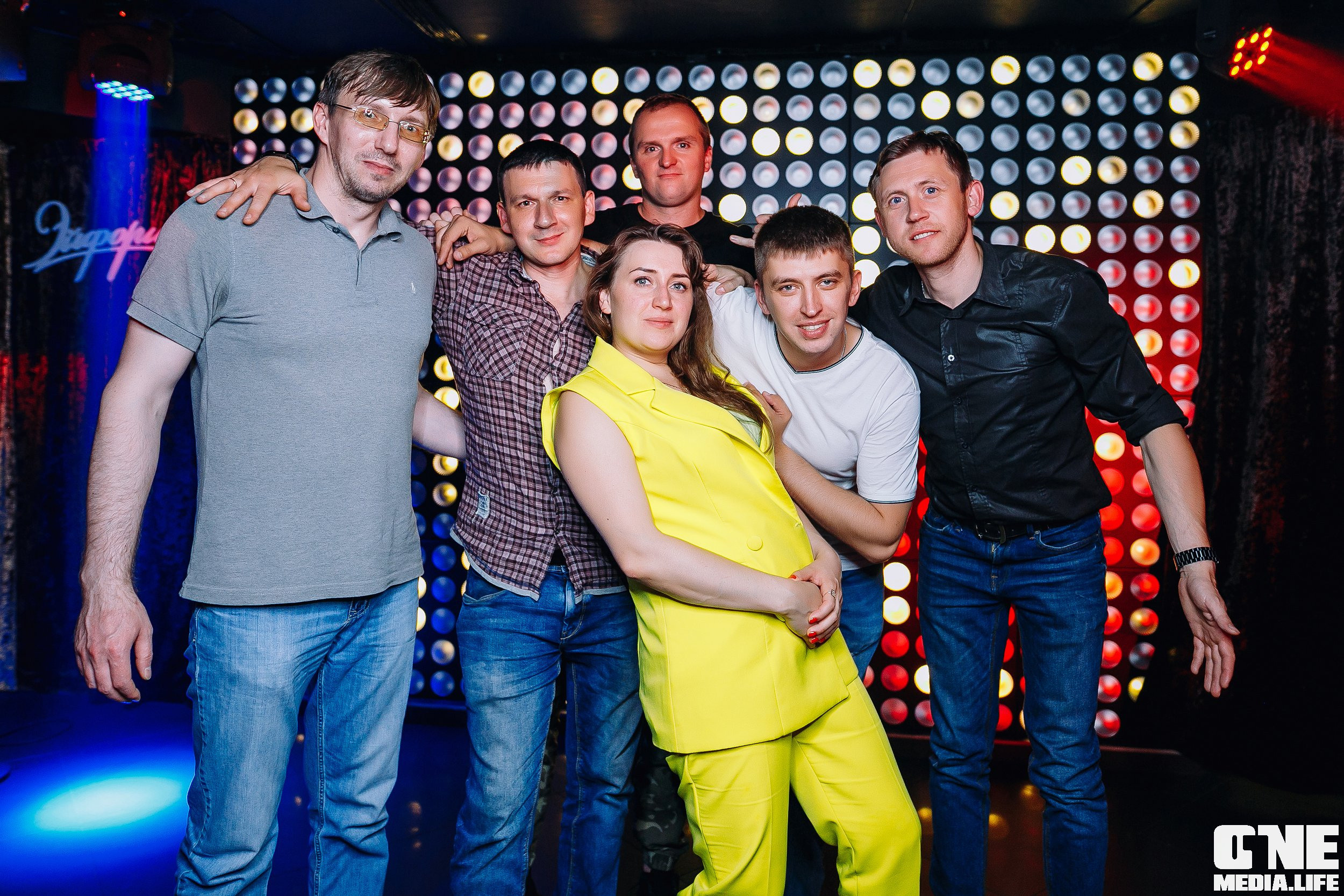 Фоторепортаж из караоке-клуба «Эйфория». One Media Life: фоторепортажи, фотоотчеты с мероприятий и заведений