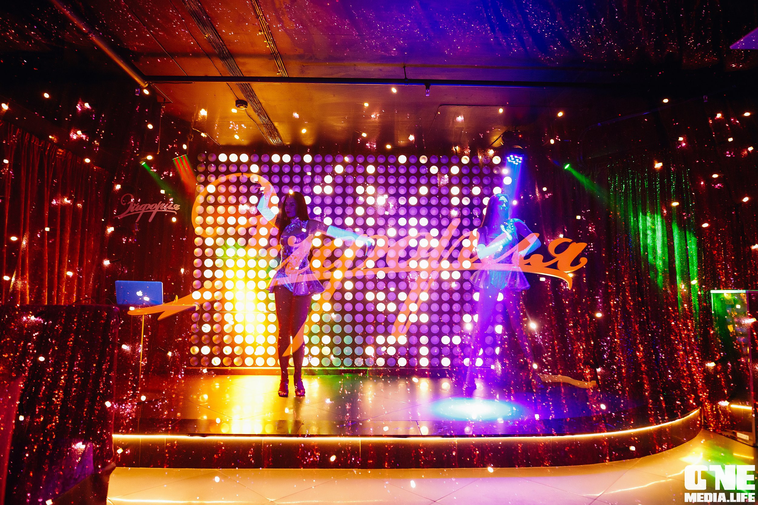 Фотоотчет из караоке клуба Эйфория. One Media Life: фоторепортажи, фотоотчеты с мероприятий и заведений