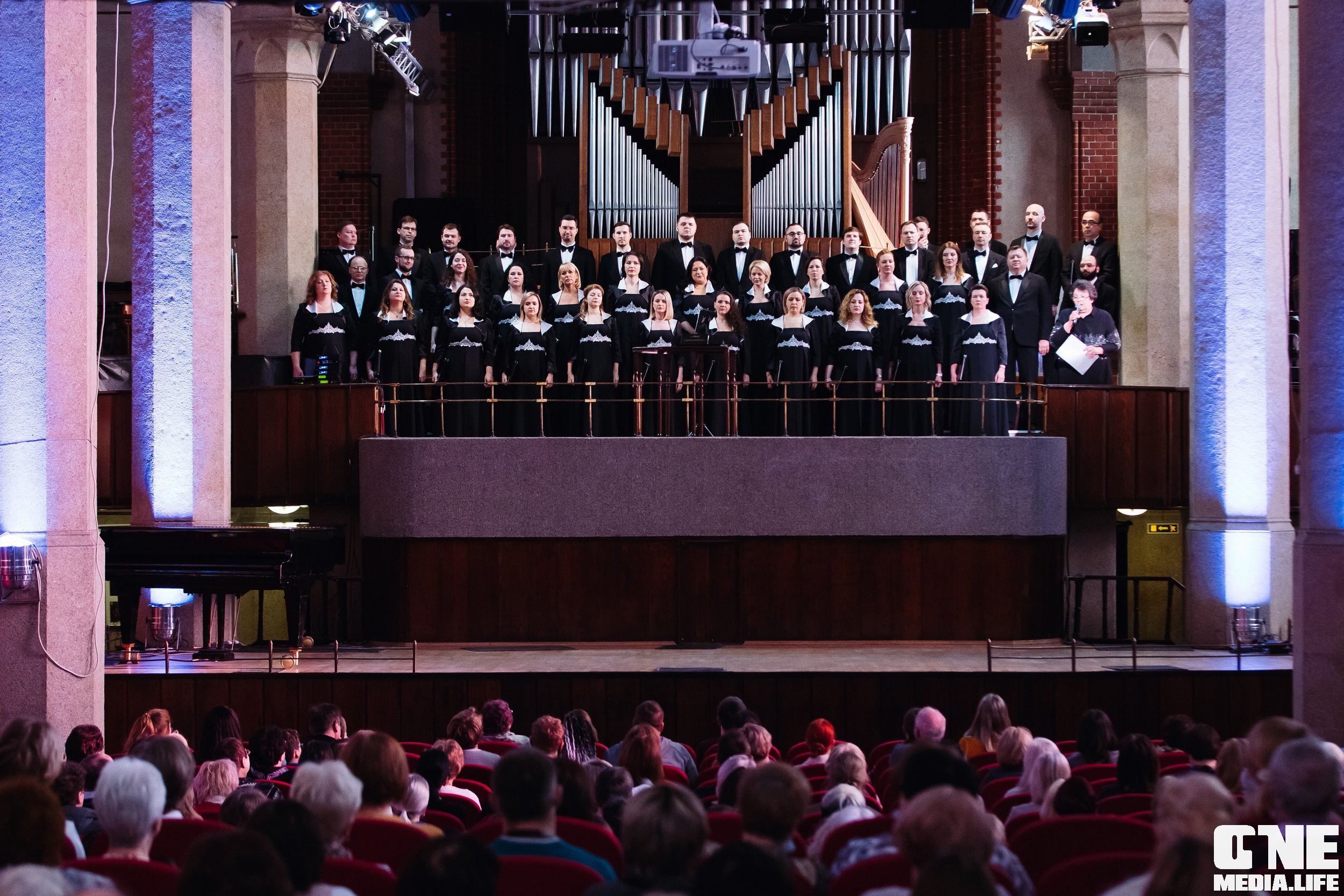 Фоторепортаж из Калининградской Филармонии. One Media Life: фоторепортажи, фотоотчеты с мероприятий и заведений