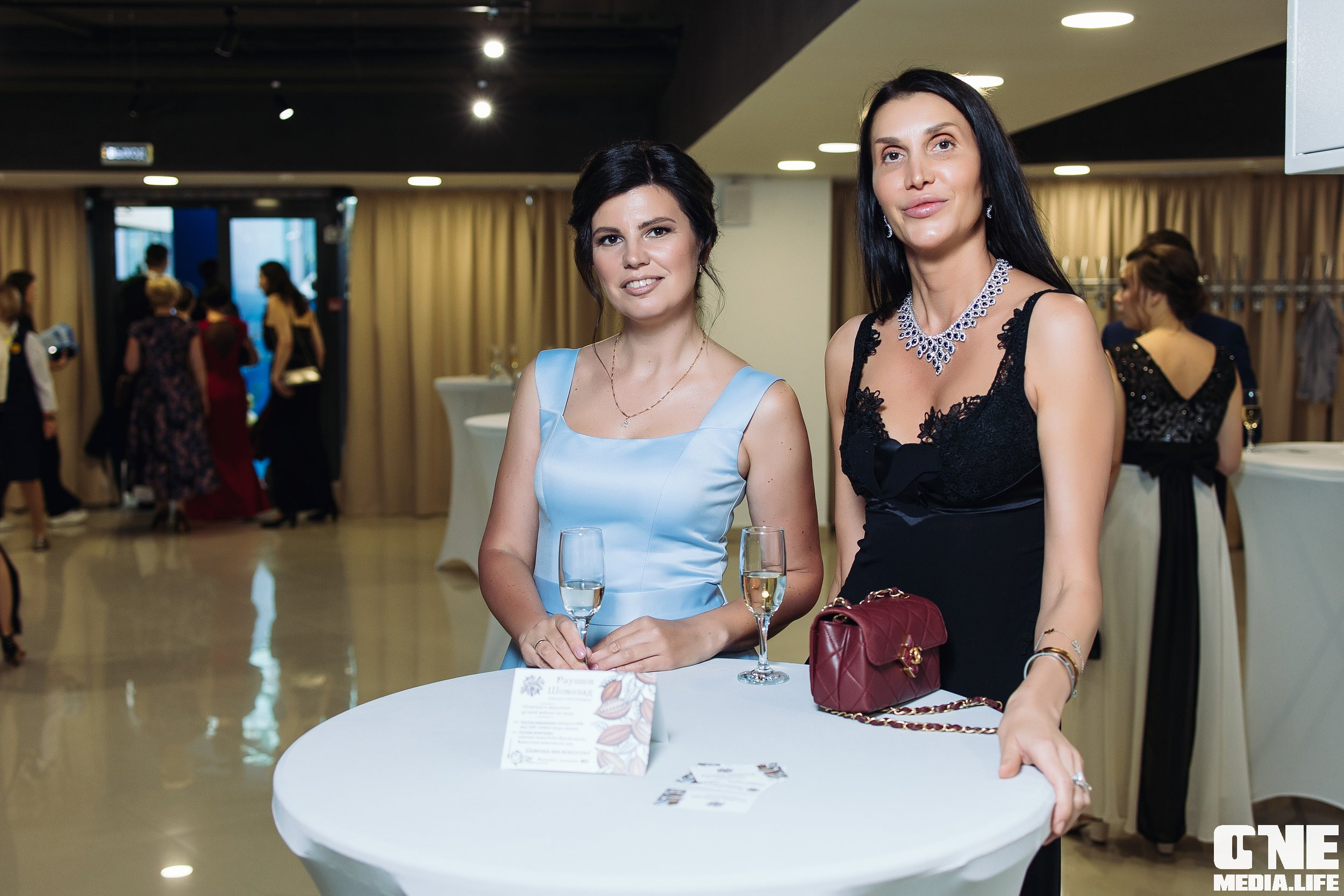 Фоторепортаж с Янтарного Бала. One Media Life: фоторепортажи, фотоотчеты с мероприятий и заведений