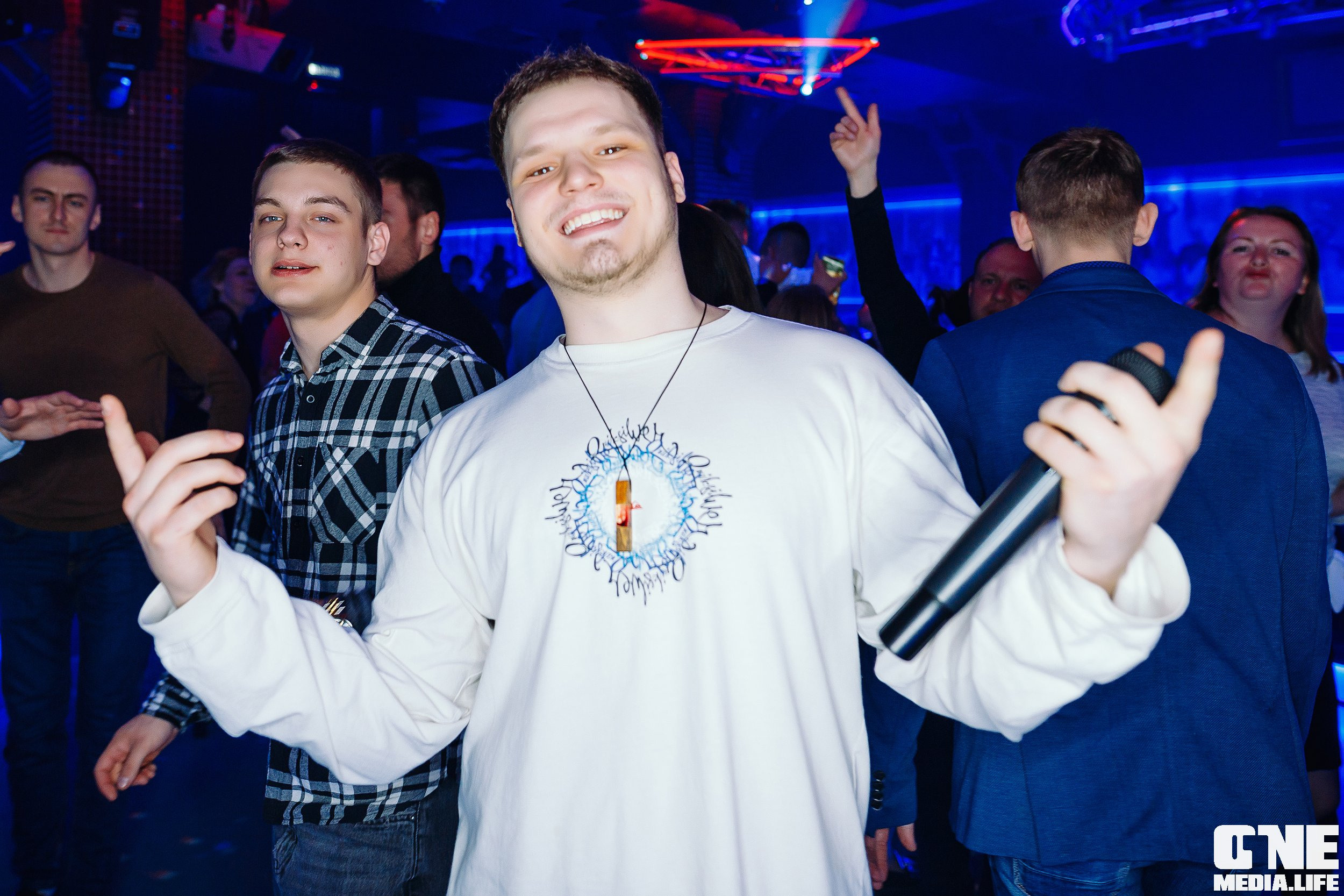 Суббота в развлекательном комплексе Планета. One Media Life: фоторепортажи, фотоотчеты с мероприятий и заведений