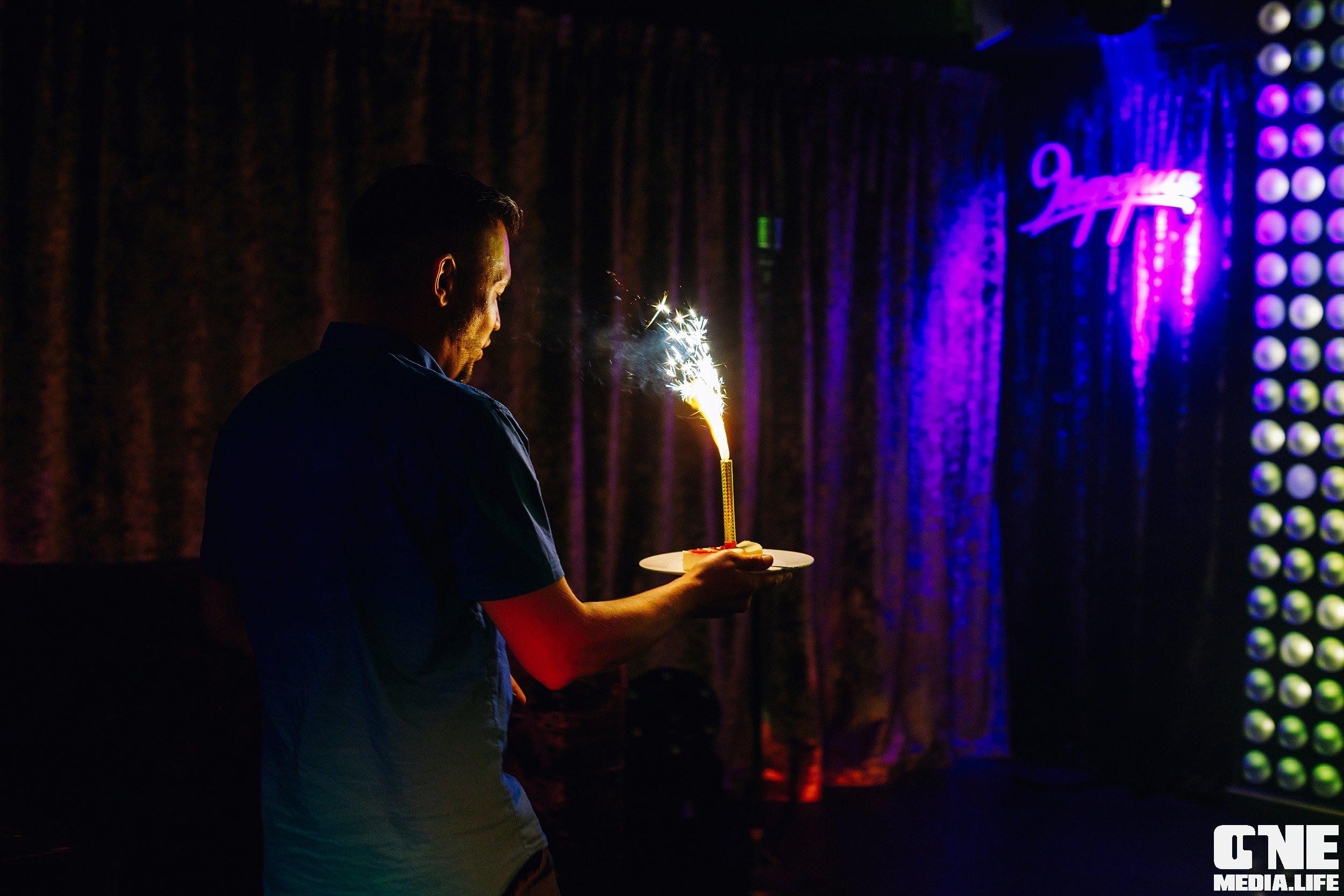 Фоторепортаж из караоке-клуба Эйфория. One Media Life: фоторепортажи, фотоотчеты с мероприятий и заведений