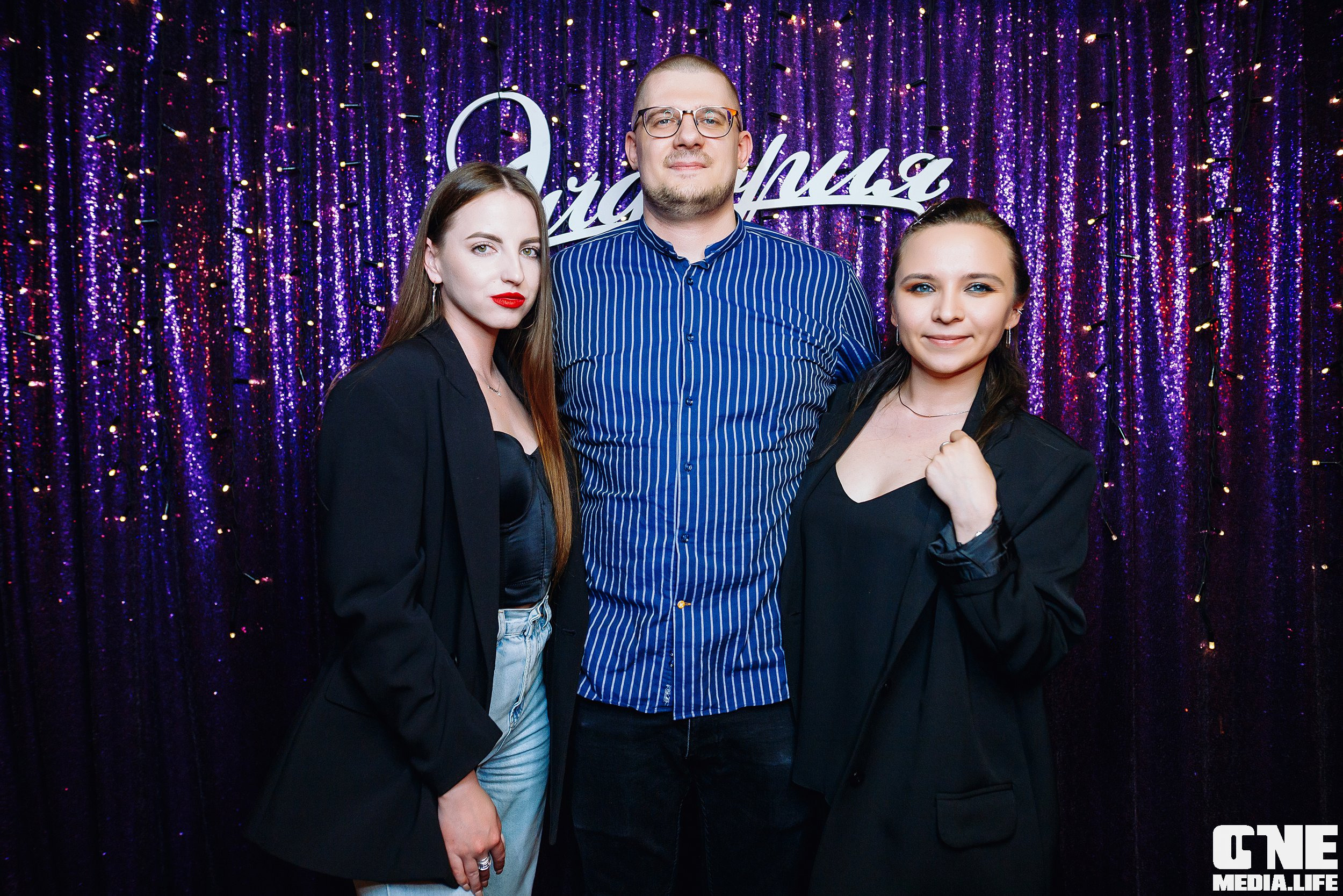 Фотоотчет из Freak Show Mystic в караоке клубе Эйфория. One Media Life: фоторепортажи, фотоотчеты с мероприятий и заведений