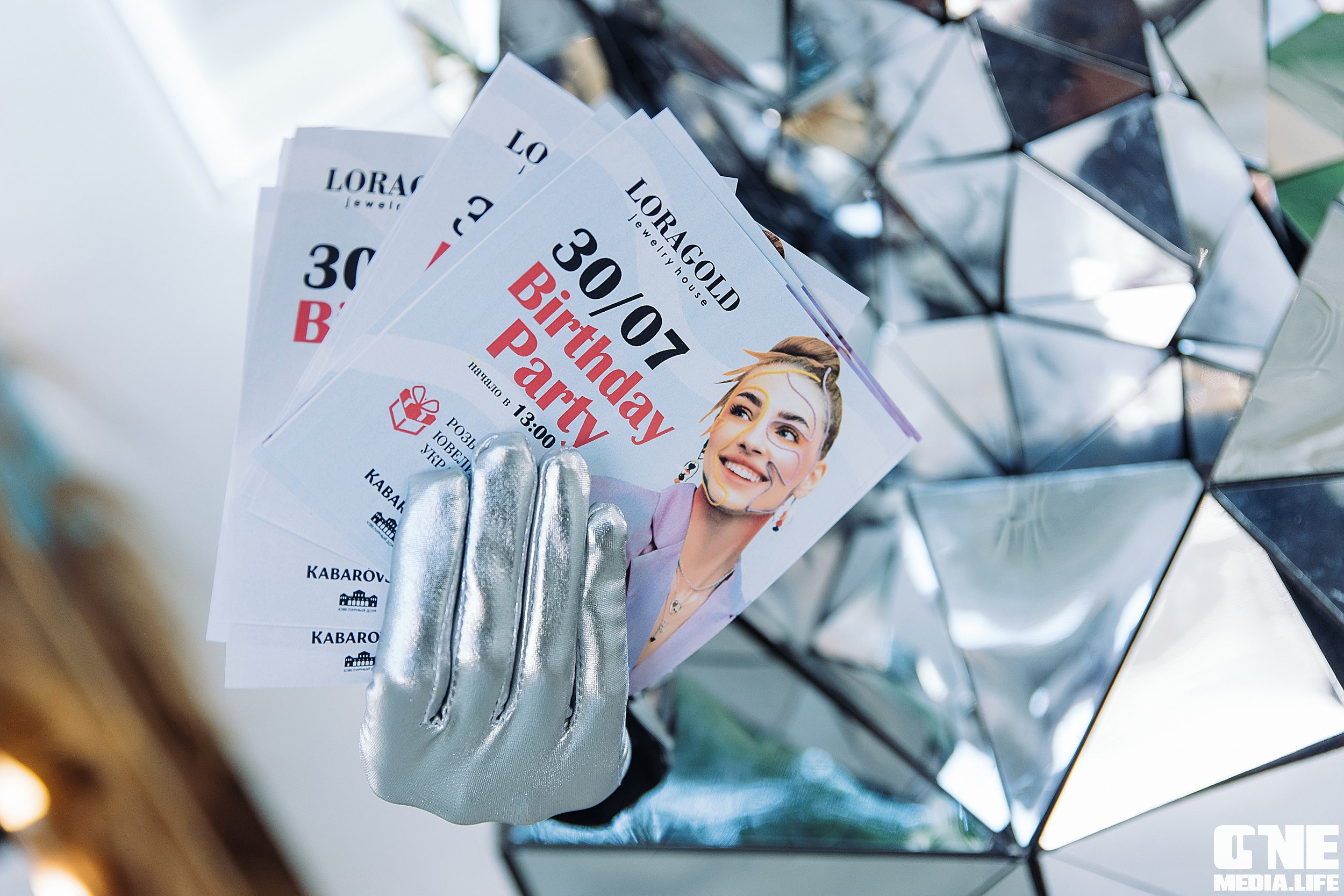 Фотоотчет с birthday party LoraGold jewelry в Балтии молл. One Media Life: фоторепортажи, фотоотчеты с мероприятий и заведений