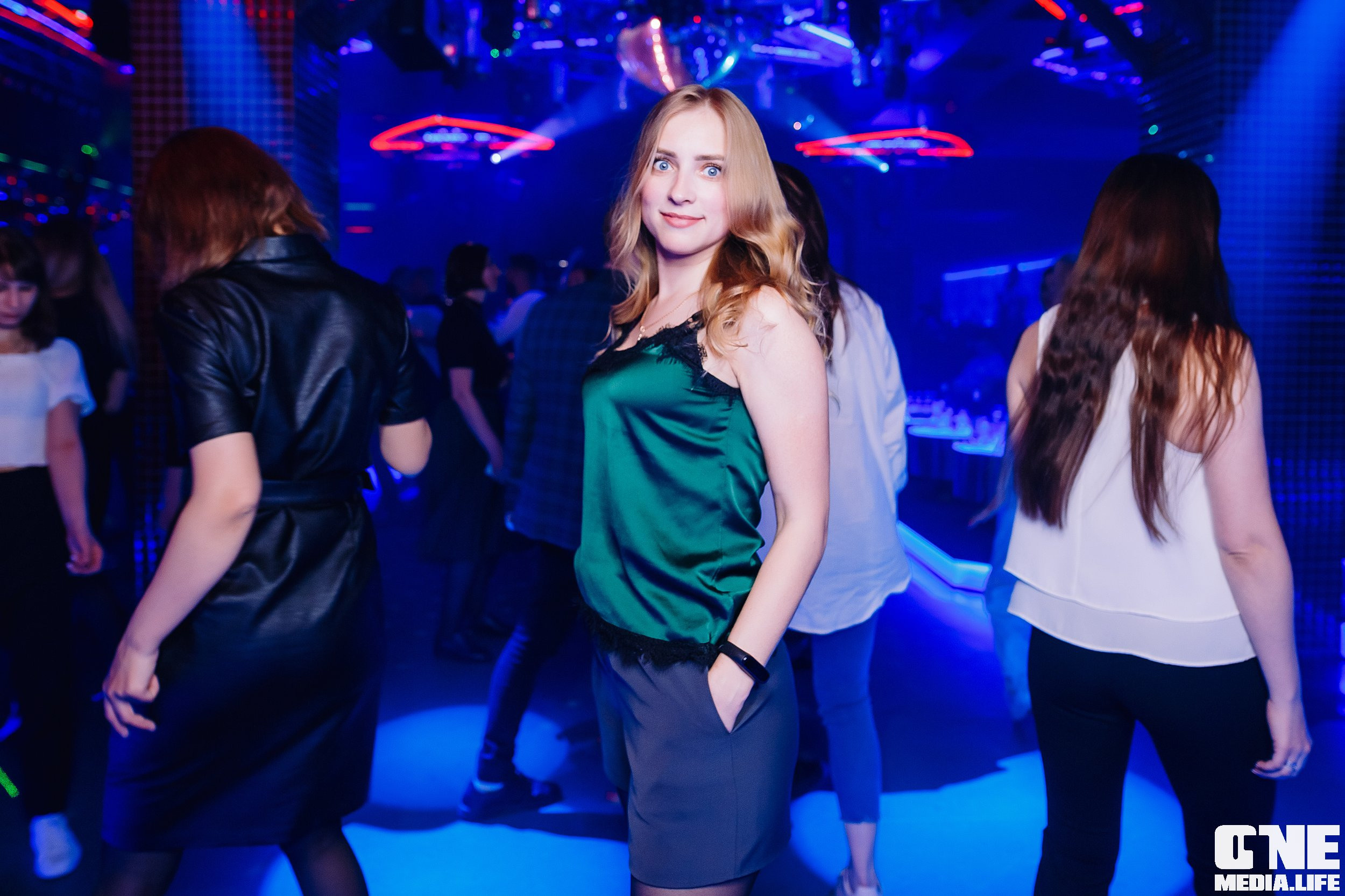 Фотоотчет из ночного клуба Планета. One Media Life: фоторепортажи, фотоотчеты с мероприятий и заведений
