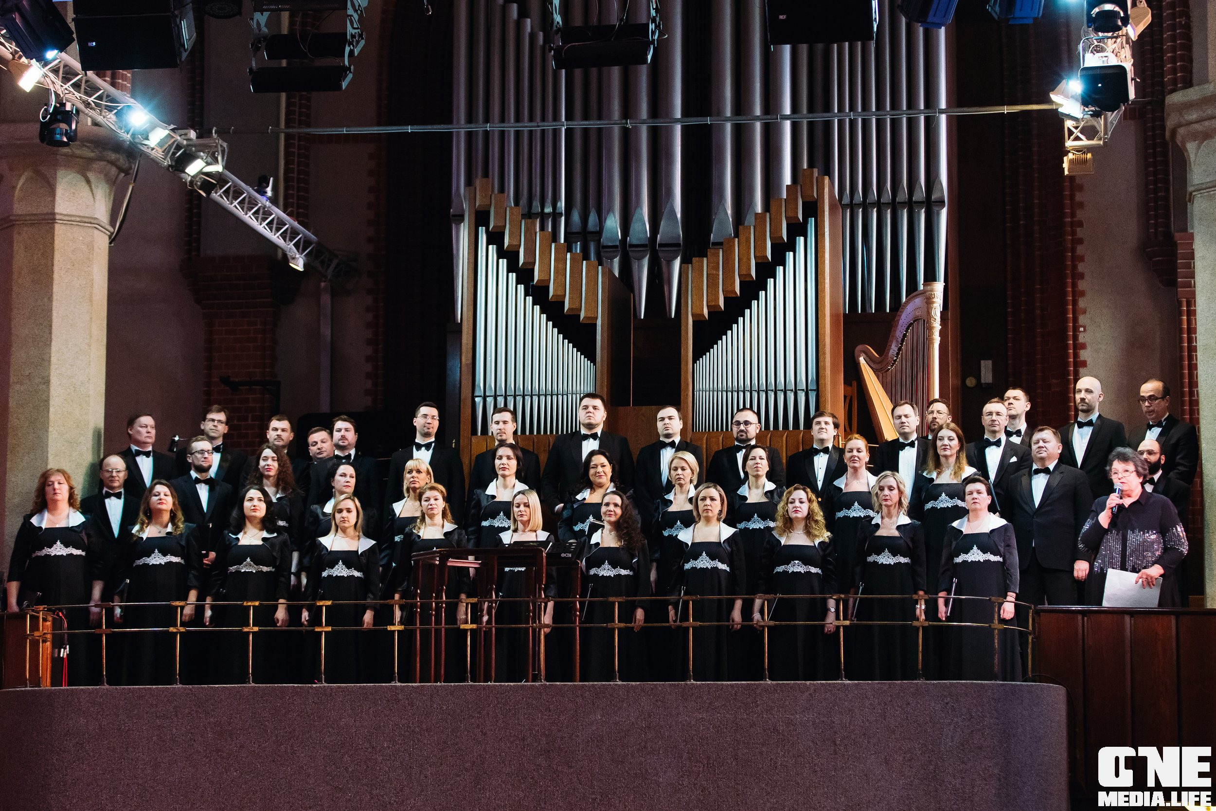 Фоторепортаж из Калининградской Филармонии. One Media Life: фоторепортажи, фотоотчеты с мероприятий и заведений