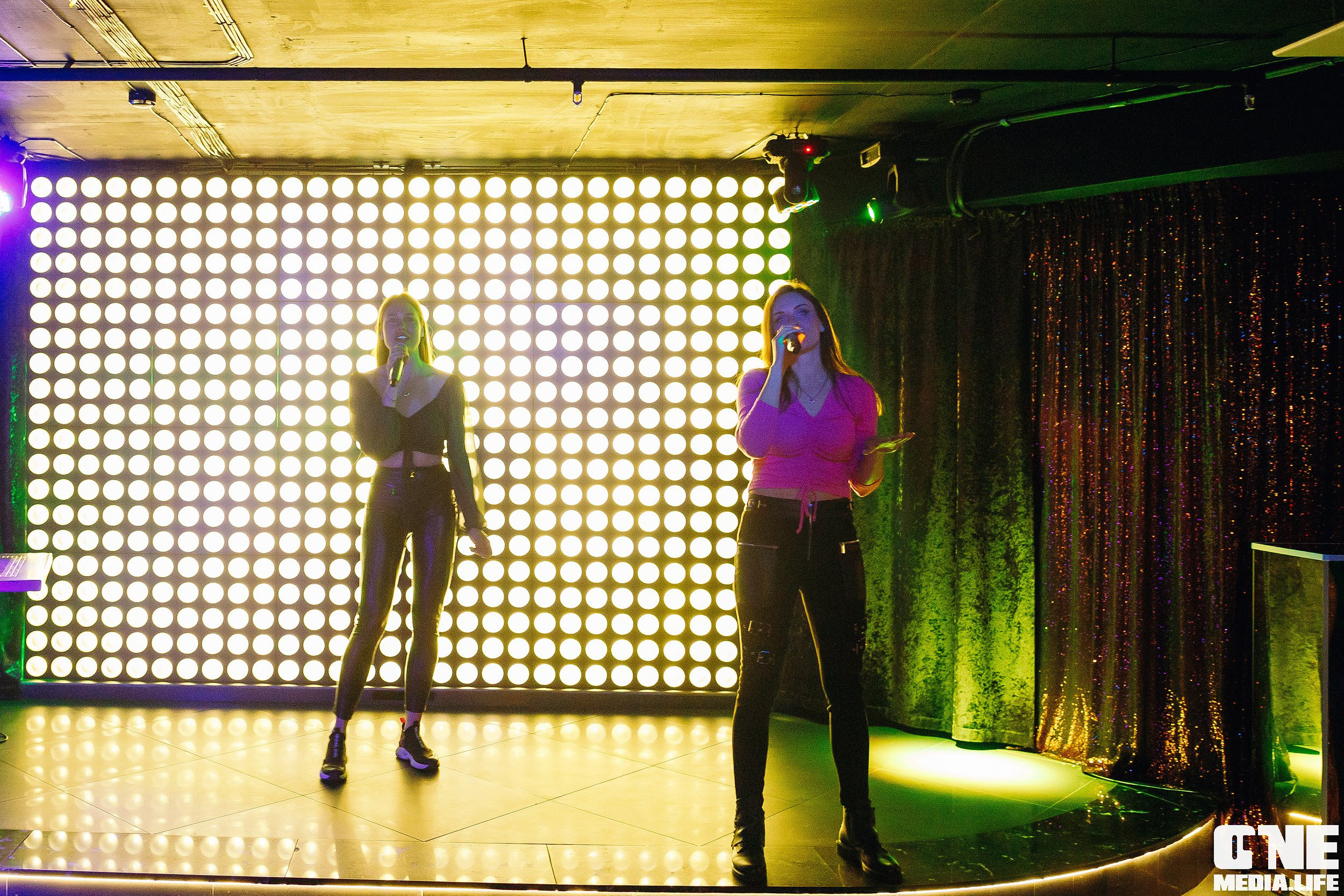 Фоторепортаж из караоке клуба Эйфория. One Media Life: фоторепортажи, фотоотчеты с мероприятий и заведений