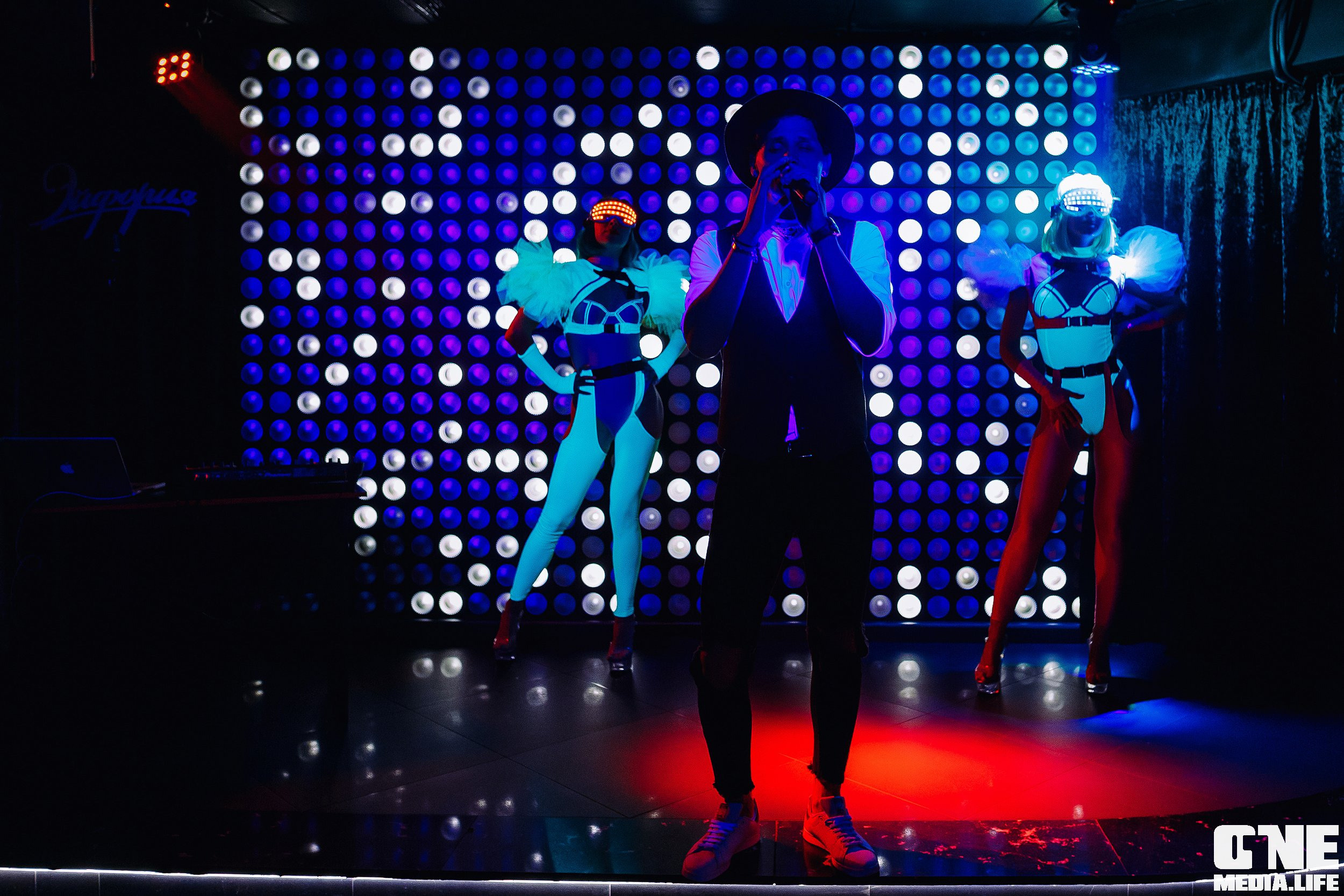 Фотоотчет из караоке-клуба Эйфория. One Media Life: фоторепортажи, фотоотчеты с мероприятий и заведений