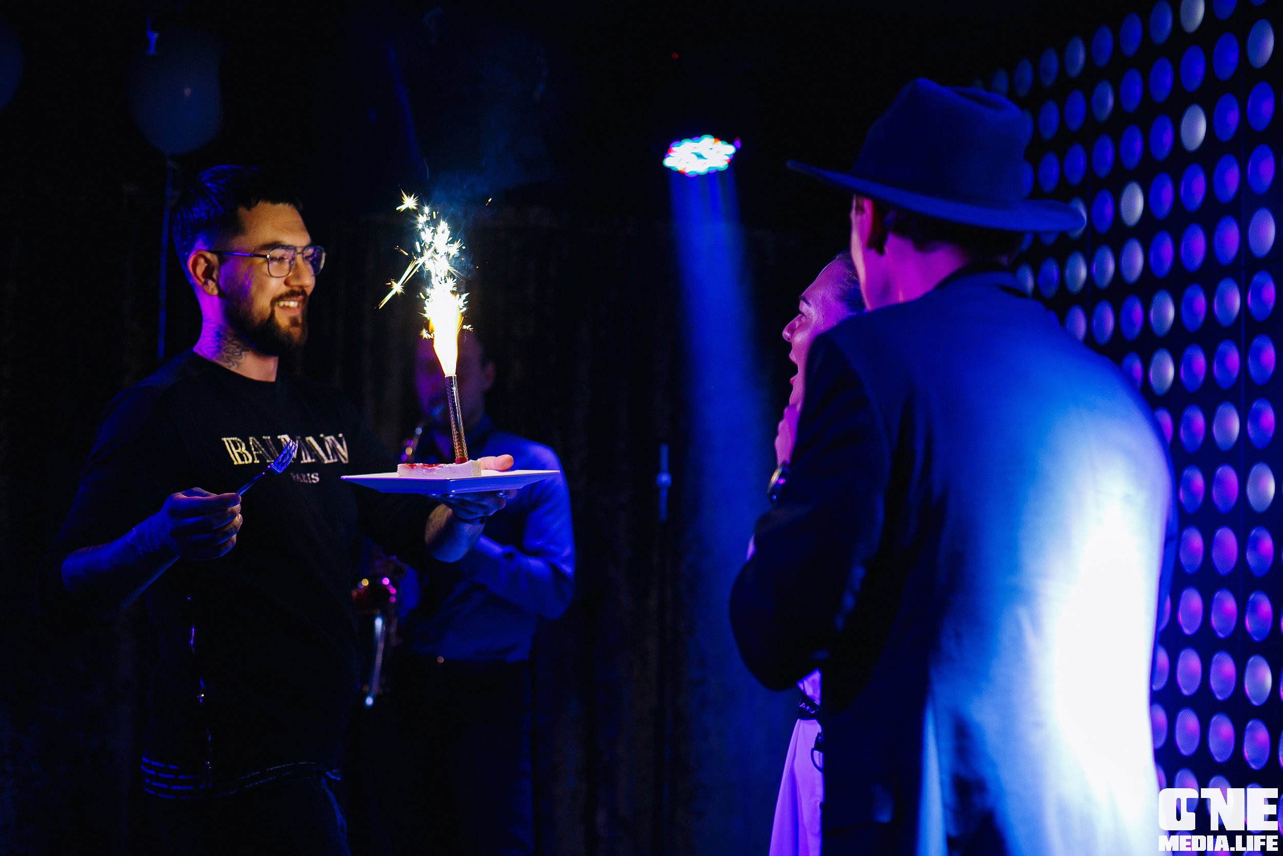 Фоторепортаж из караоке-клуба «Эйфория». One Media Life: фоторепортажи, фотоотчеты с мероприятий и заведений