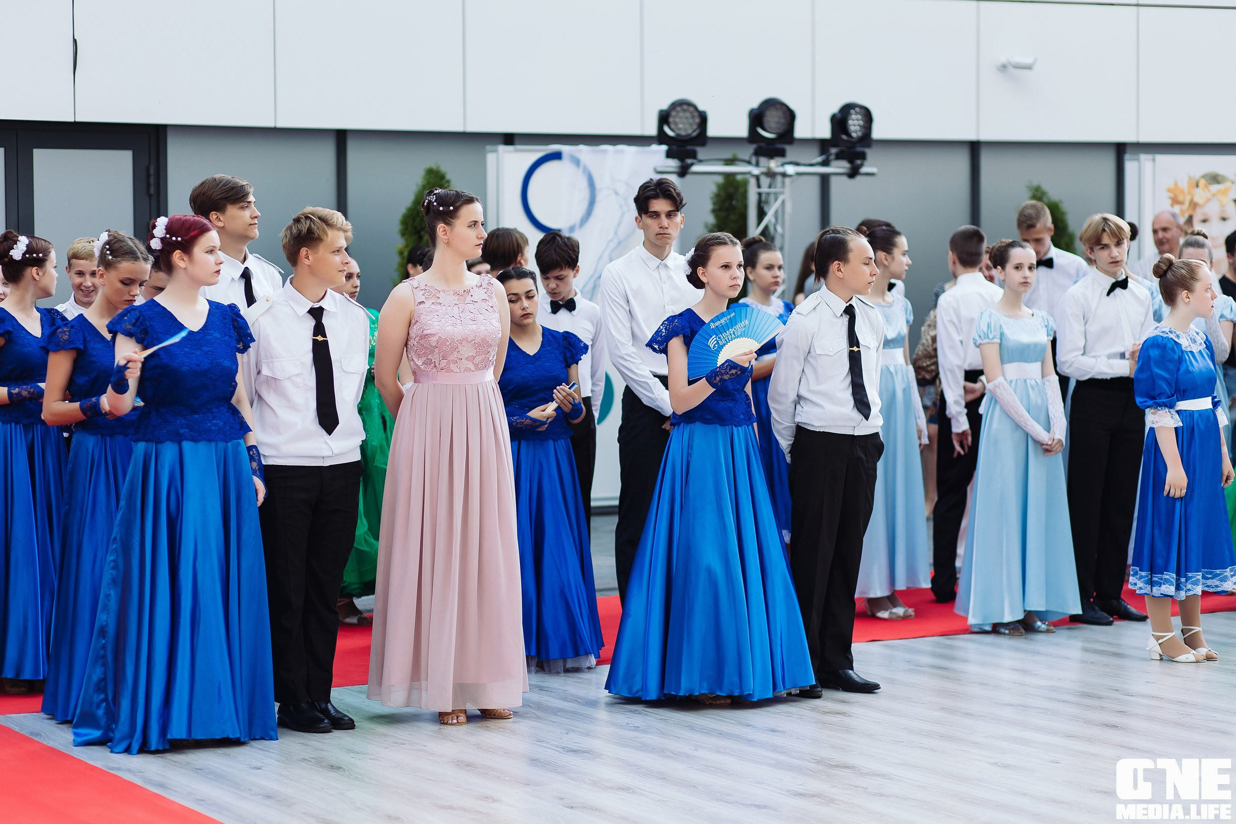 Фоторепортаж с Янтарного Бала. One Media Life: фоторепортажи, фотоотчеты с мероприятий и заведений
