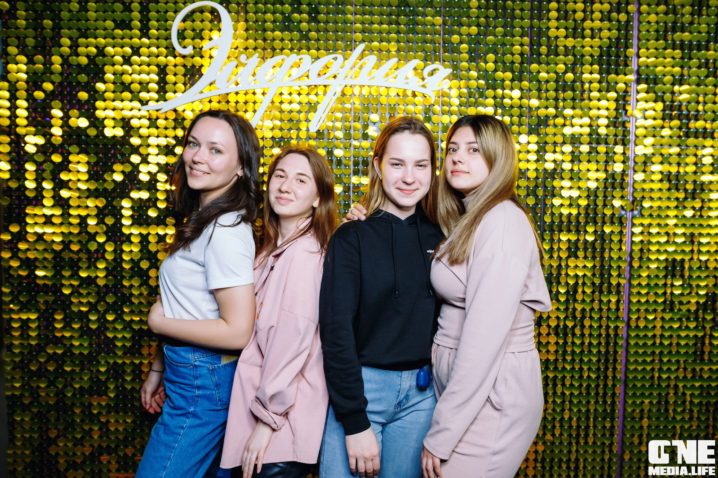 Фоторепортаж из караоке клуба Эйфория. One Media Life: фоторепортажи, фотоотчеты с мероприятий и заведений