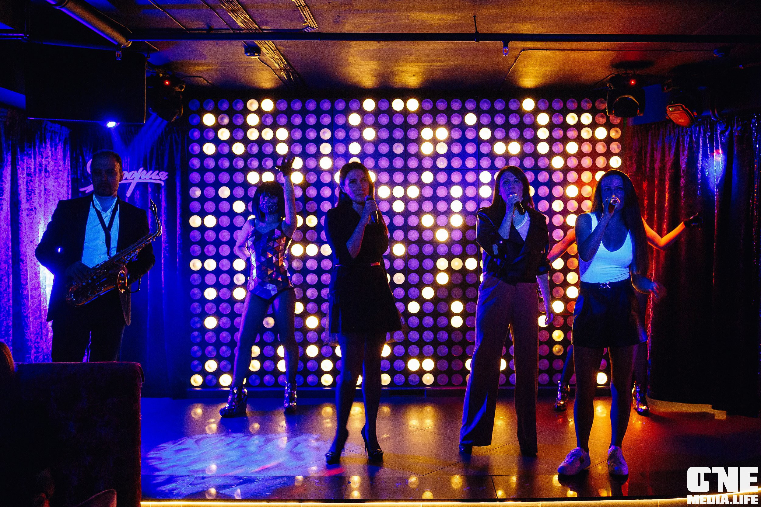 Фоторепортаж из караоке клуба Эйфория. One Media Life: фоторепортажи, фотоотчеты с мероприятий и заведений