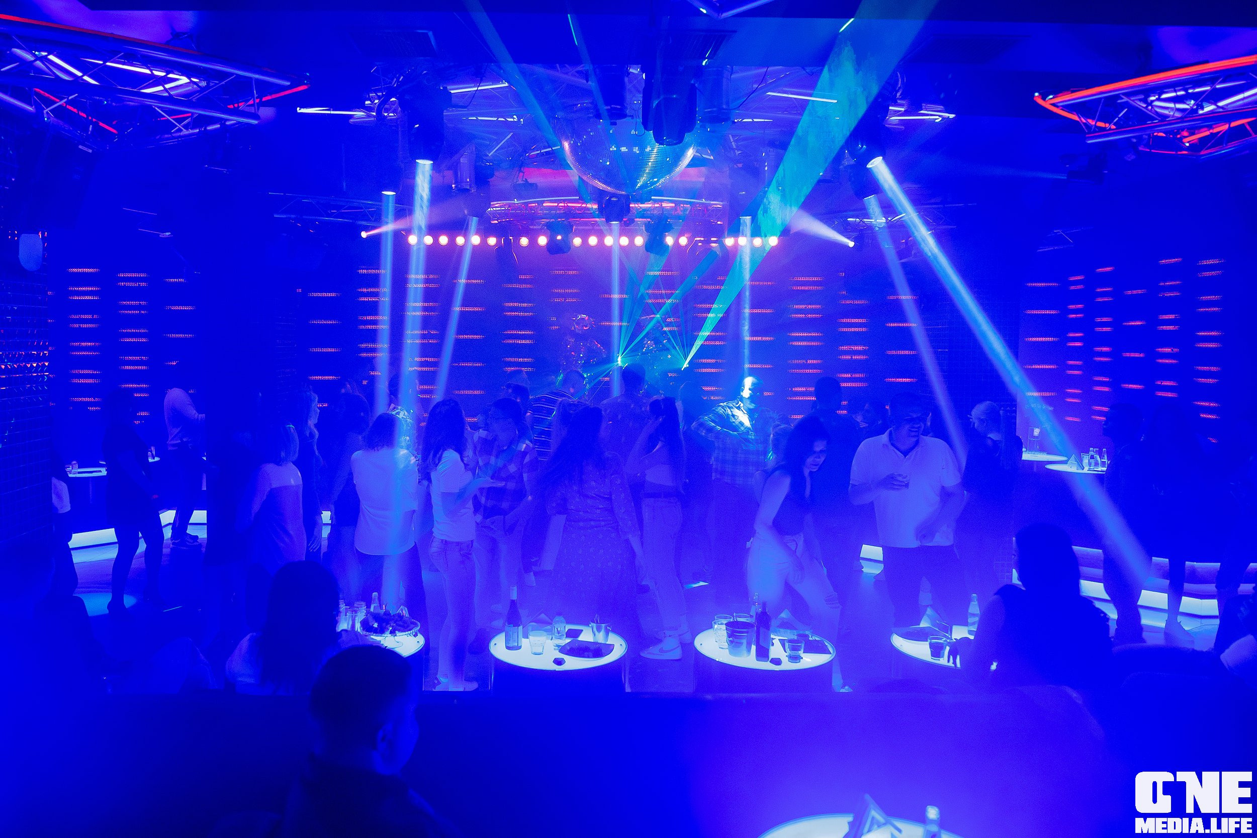Фотоотчет из ночного клуба Планета. One Media Life: фоторепортажи, фотоотчеты с мероприятий и заведений