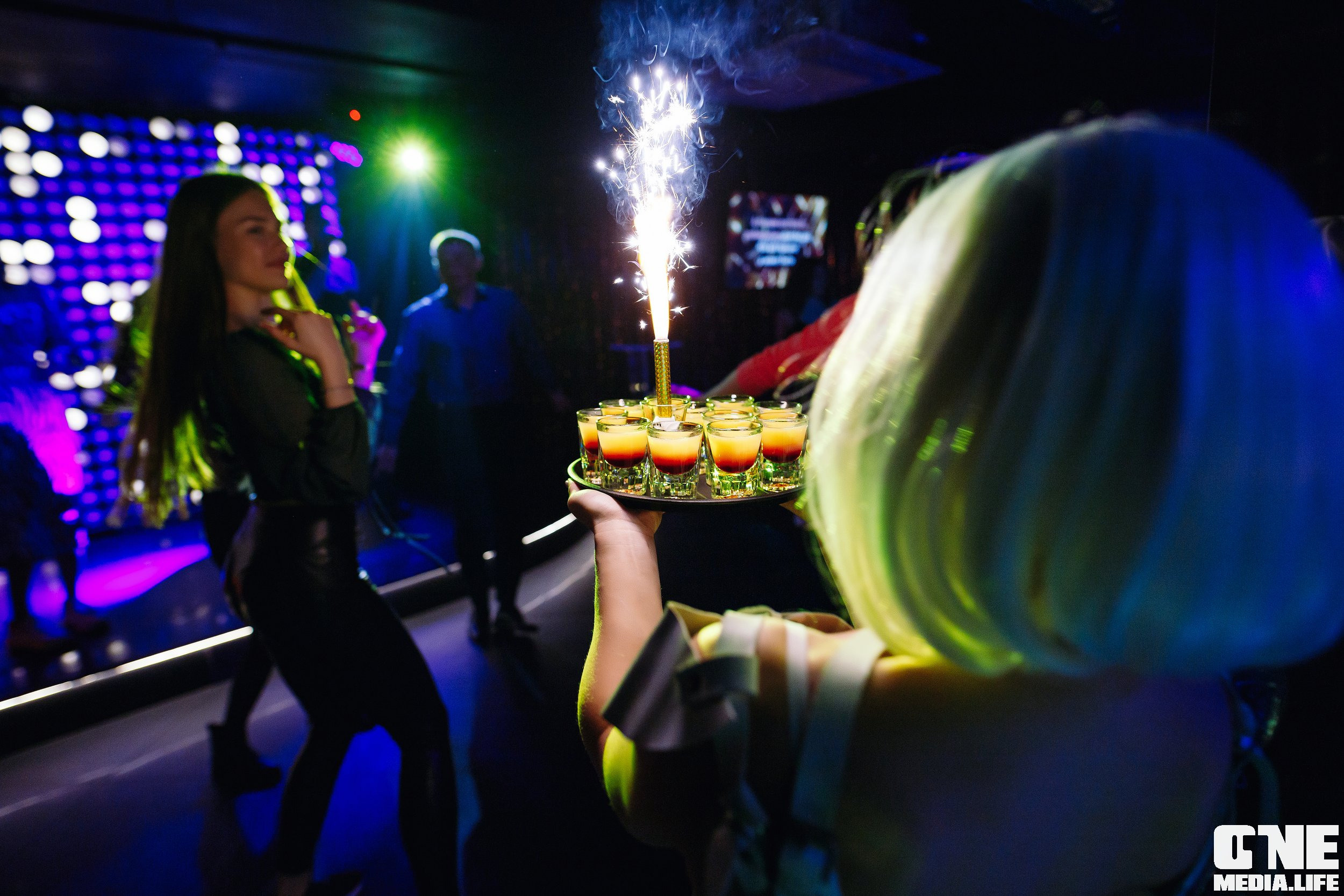 Фоторепортаж из караоке клуба Эйфория. One Media Life: фоторепортажи, фотоотчеты с мероприятий и заведений