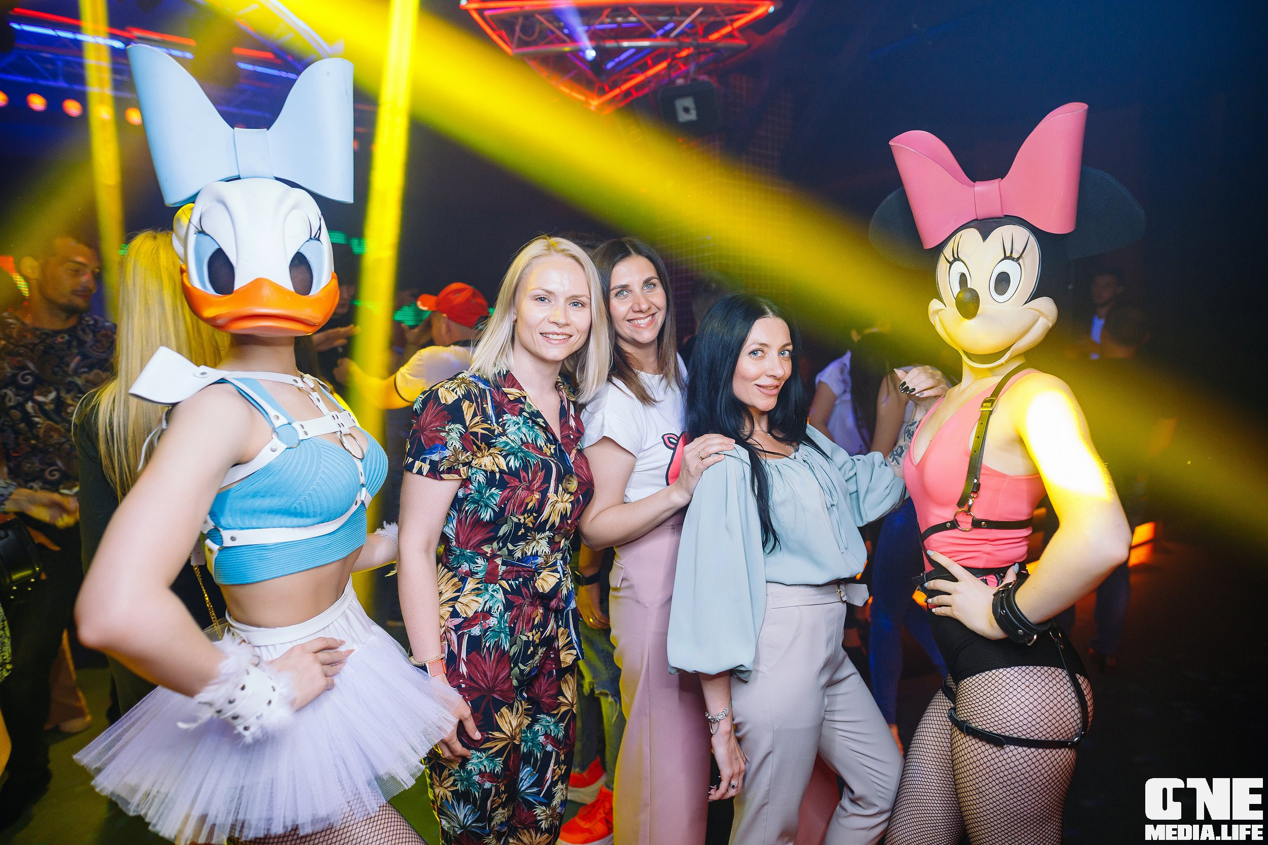 Фотоотчет из ночного клуба Планета. One Media Life: фоторепортажи, фотоотчеты с мероприятий и заведений