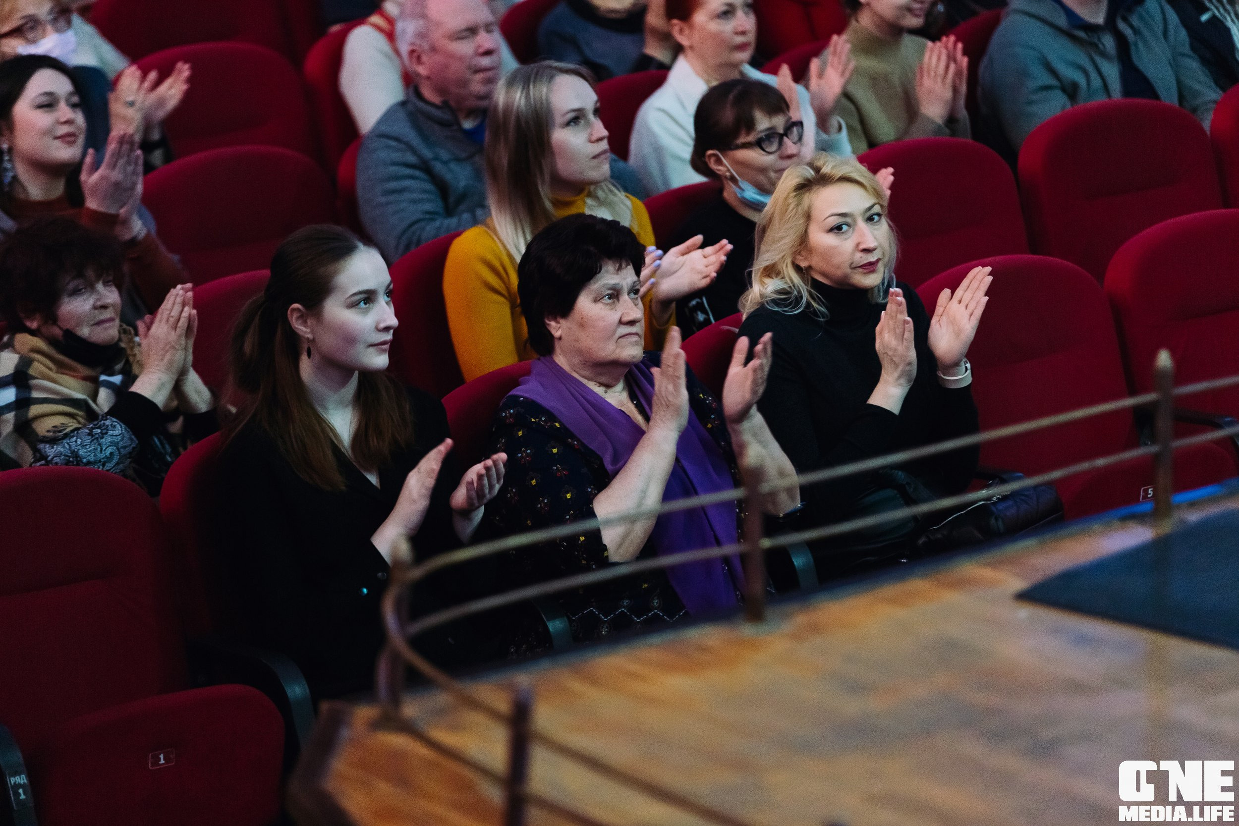 Фоторепортаж из Калининградской Филармонии. One Media Life: фоторепортажи, фотоотчеты с мероприятий и заведений
