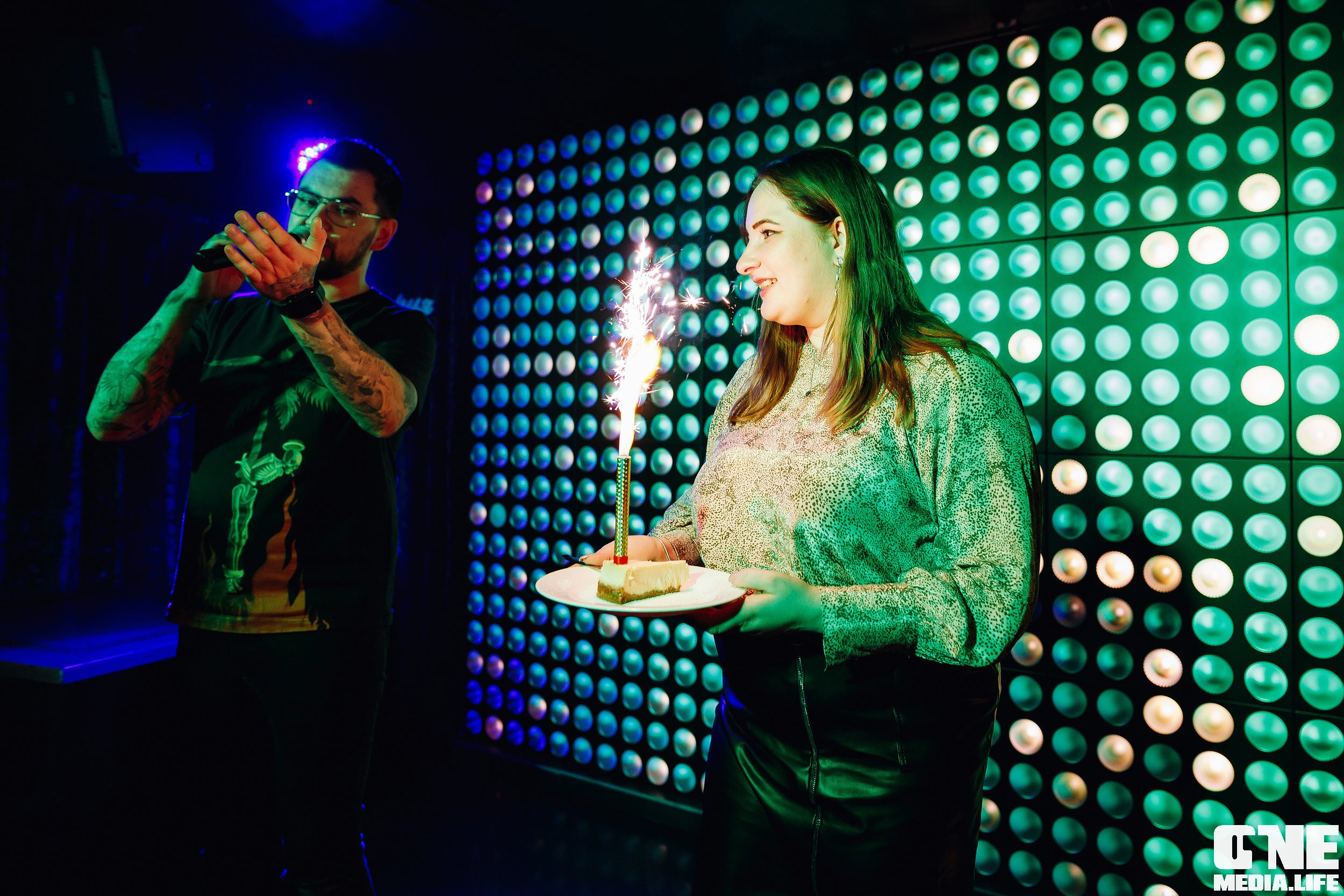 Фоторепортаж из караоке клуба Эйфория. One Media Life: фоторепортажи, фотоотчеты с мероприятий и заведений