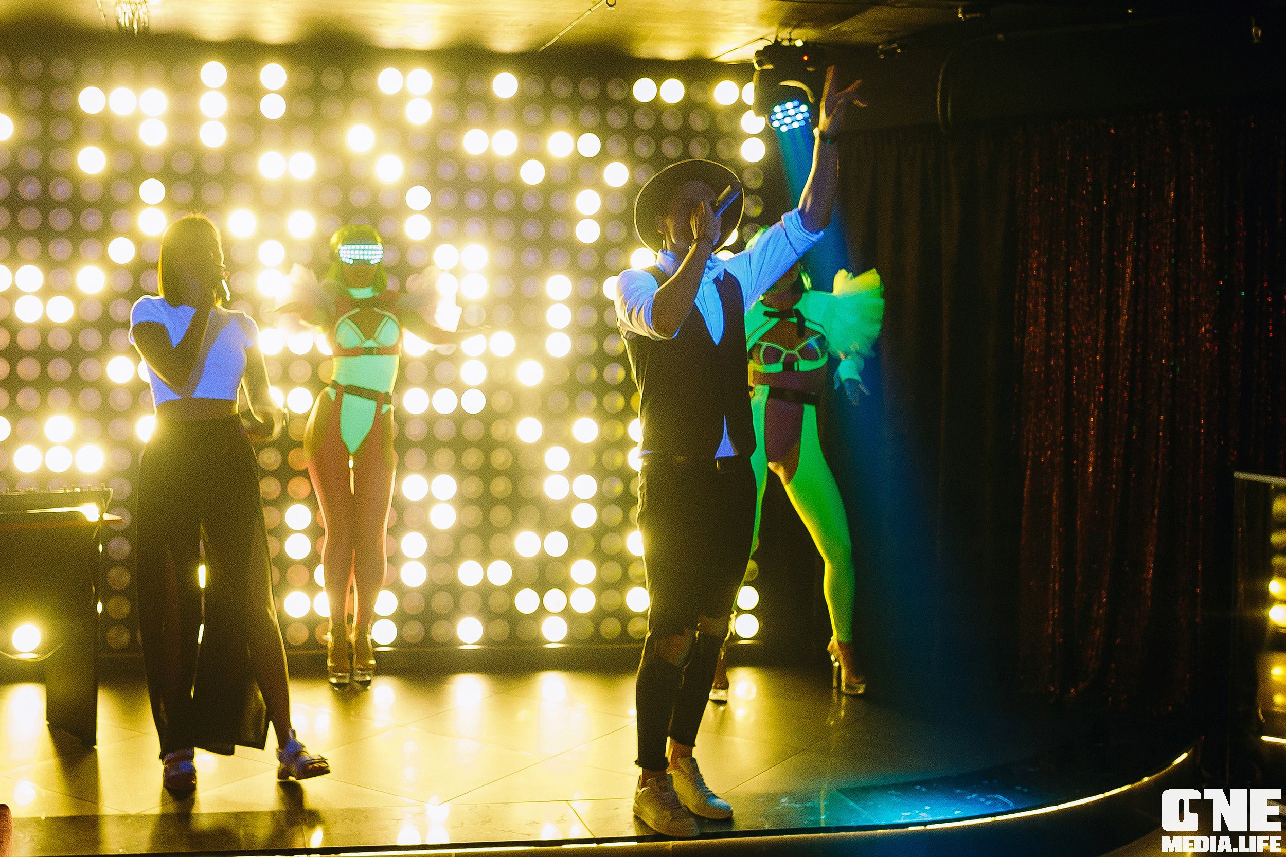 Фотоотчет из караоке-клуба Эйфория. One Media Life: фоторепортажи, фотоотчеты с мероприятий и заведений