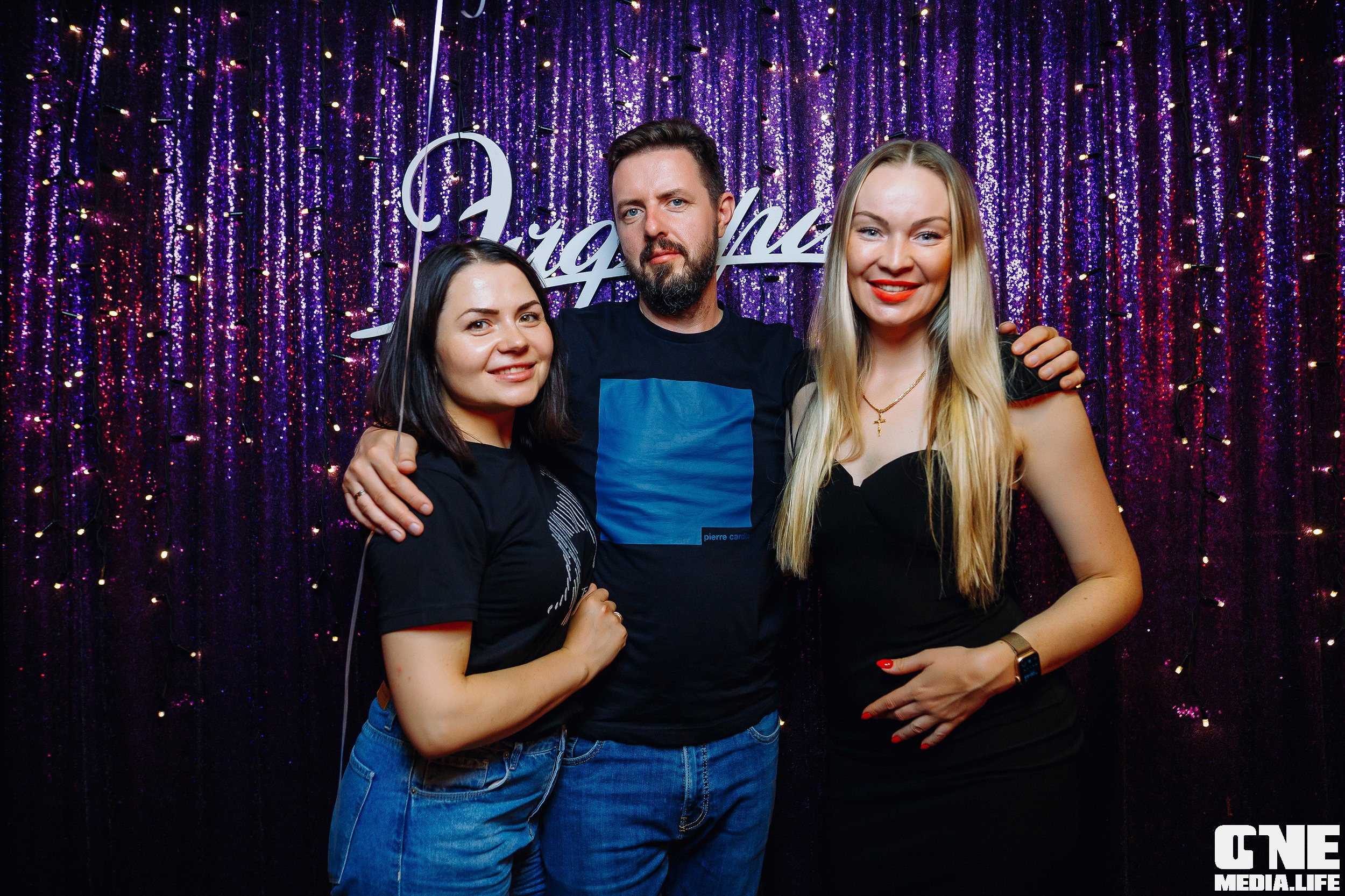 Фоторепортаж из караоке-клуба Эйфория. One Media Life: фоторепортажи, фотоотчеты с мероприятий и заведений