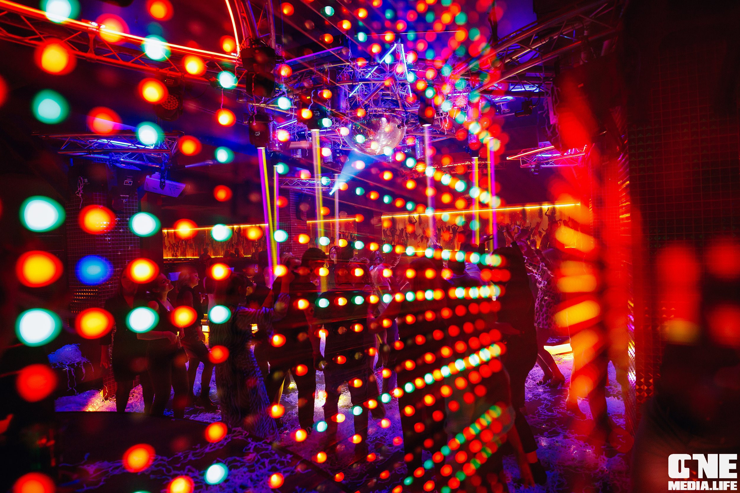 Фоторепортаж из ночного клуба Планета. One Media Life: фоторепортажи, фотоотчеты с мероприятий и заведений