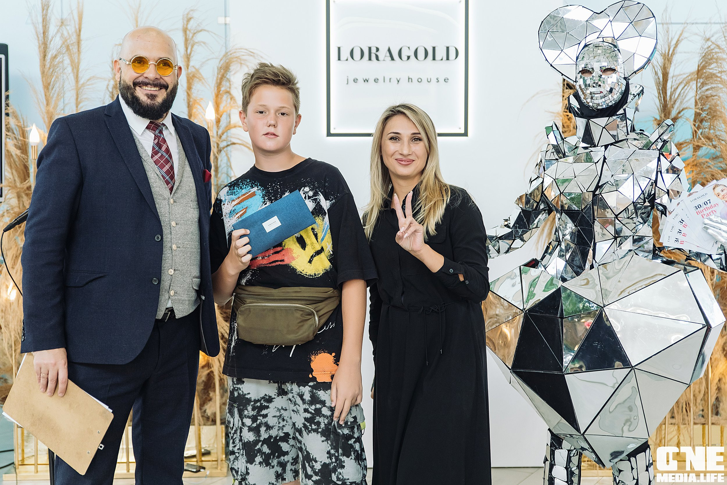Фотоотчет с birthday party LoraGold jewelry в Балтии молл. One Media Life: фоторепортажи, фотоотчеты с мероприятий и заведений
