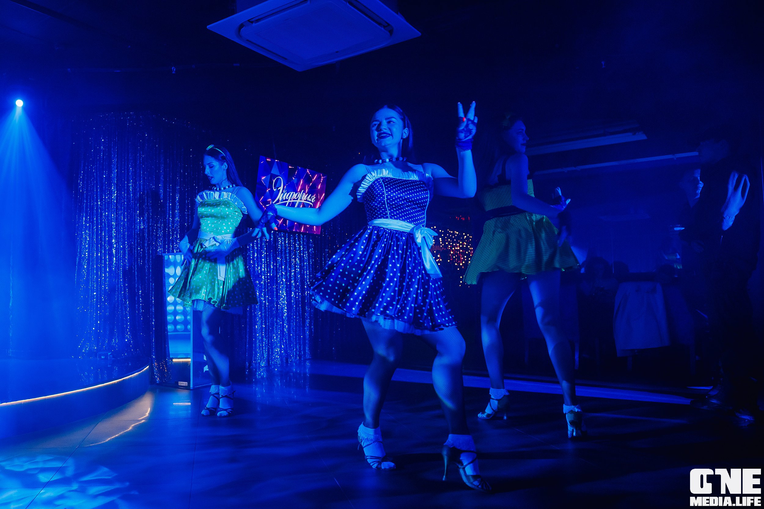 Фотоотчет из караоке клуба Эйфория. One Media Life: фоторепортажи, фотоотчеты с мероприятий и заведений