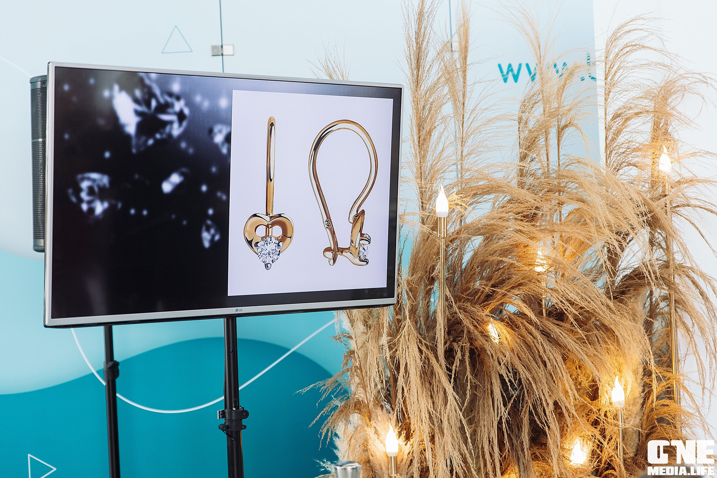 Фотоотчет с birthday party LoraGold jewelry в Балтии молл. One Media Life: фоторепортажи, фотоотчеты с мероприятий и заведений