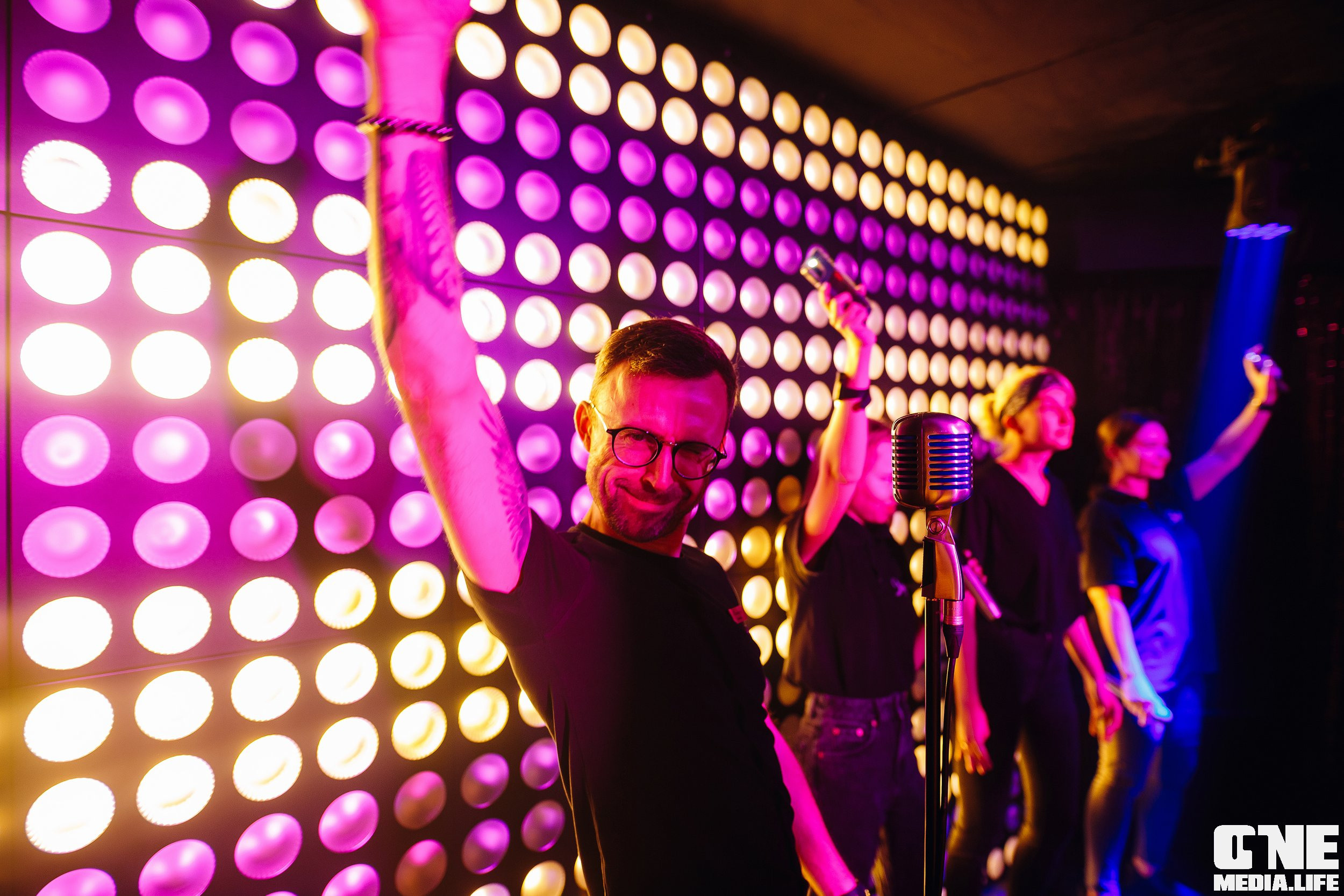 Фоторепортаж из караоке-клуба Эйфория. One Media Life: фоторепортажи, фотоотчеты с мероприятий и заведений