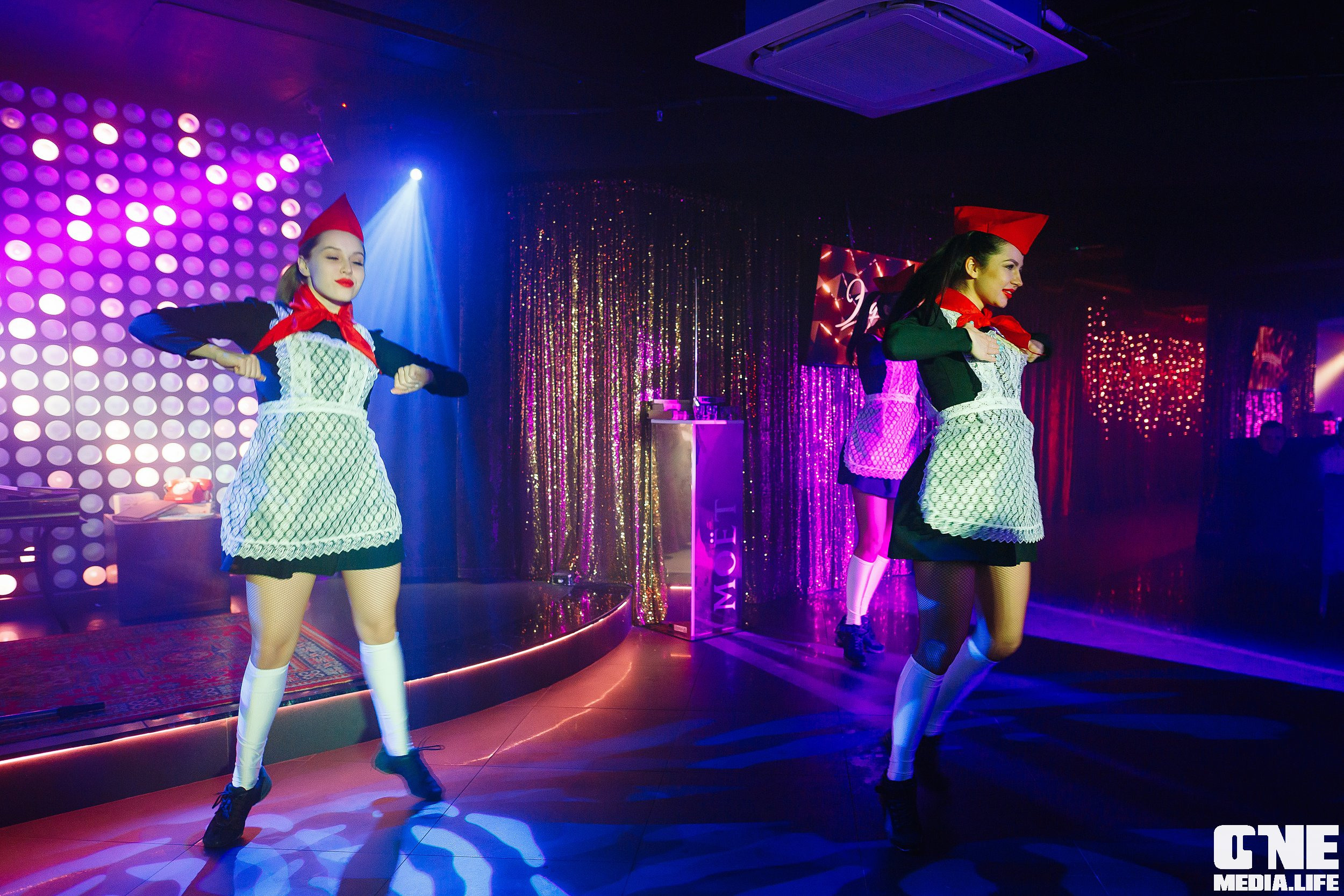 Мир, Клуб, Май в караоке Эйфория. One Media Life: фоторепортажи, фотоотчеты с мероприятий и заведений