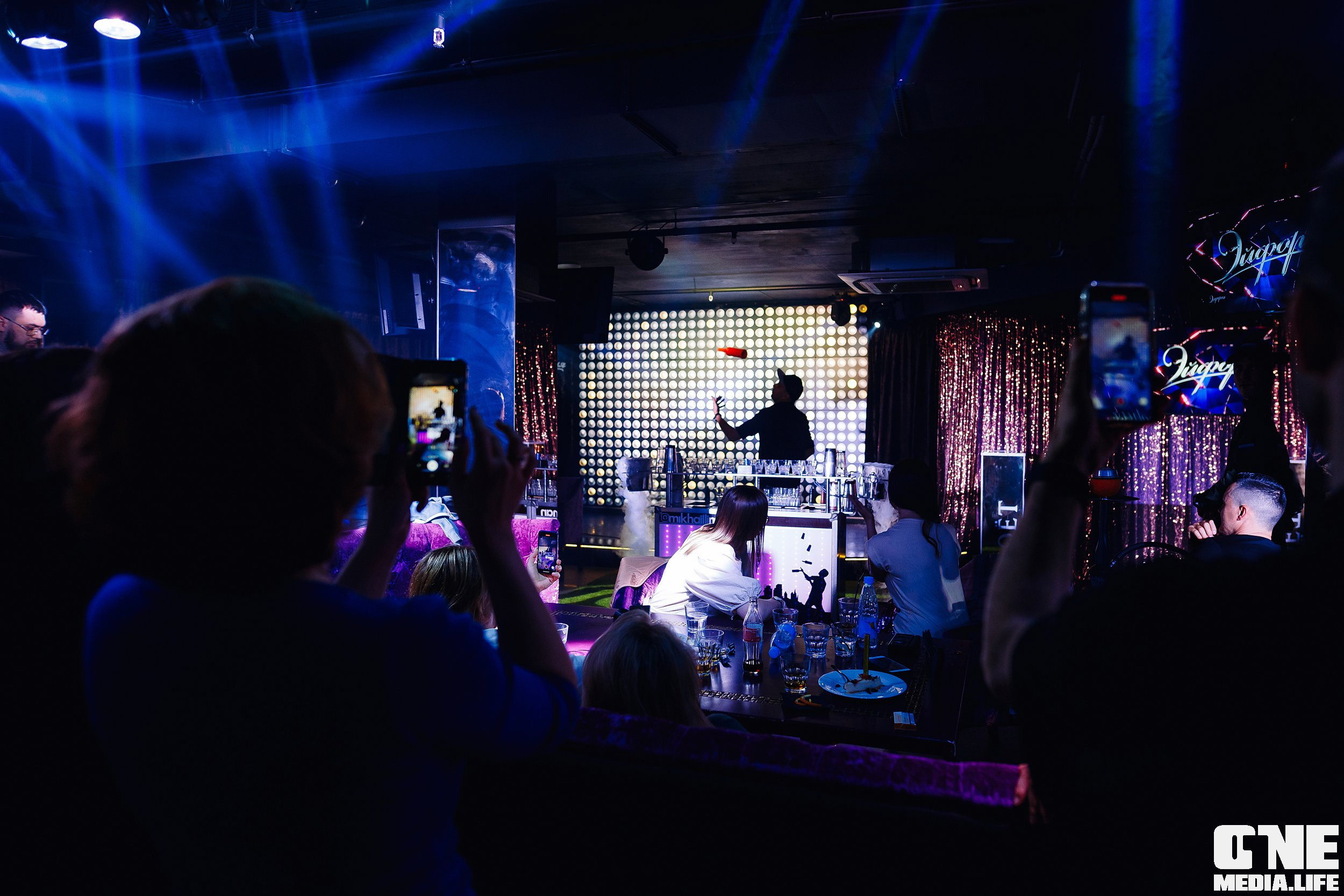 Фотоотчет из караоке клуба Эйфория. One Media Life: фоторепортажи, фотоотчеты с мероприятий и заведений