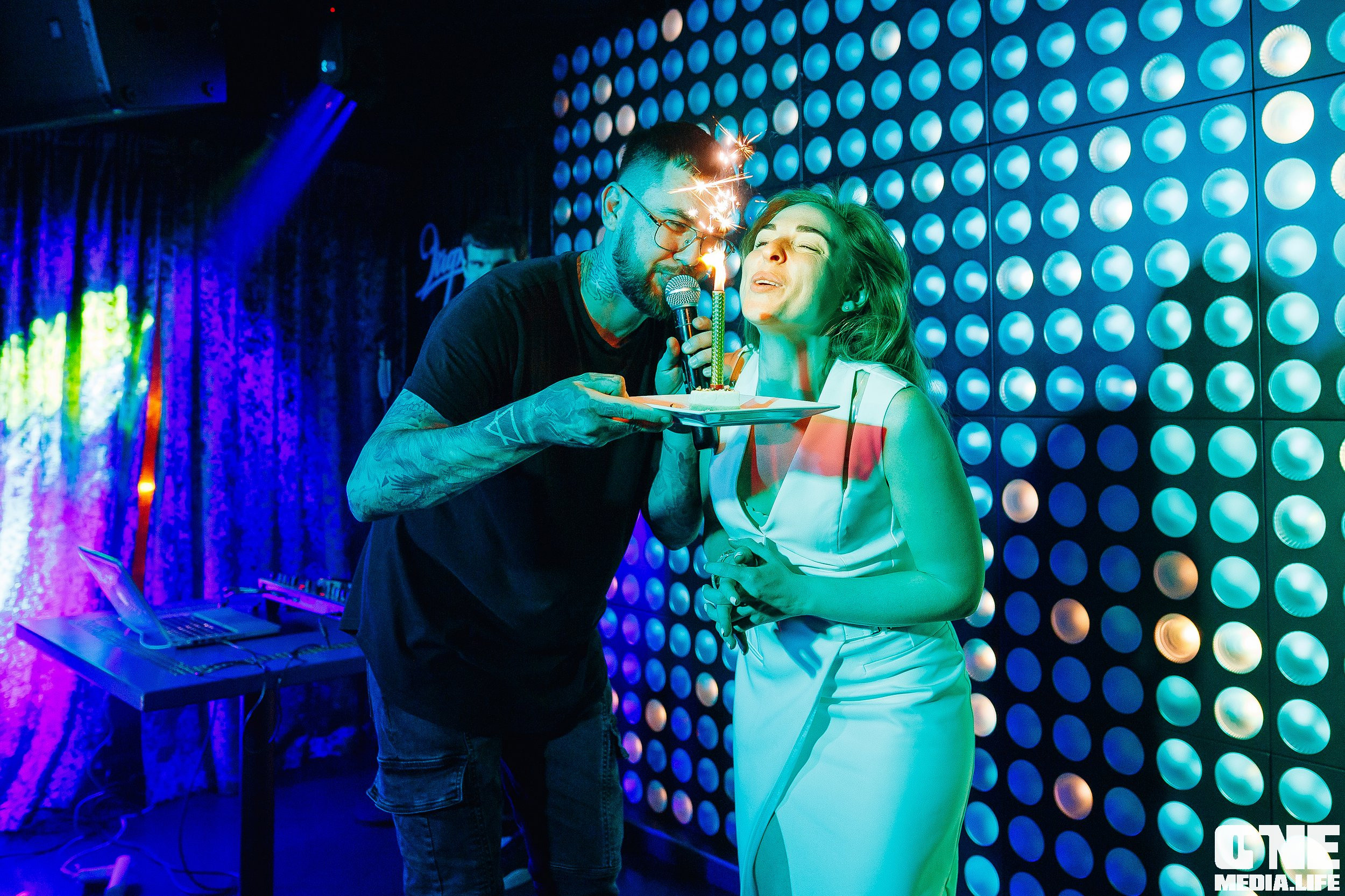 Фотоотчет из караоке клуба Эйфория. One Media Life: фоторепортажи, фотоотчеты с мероприятий и заведений