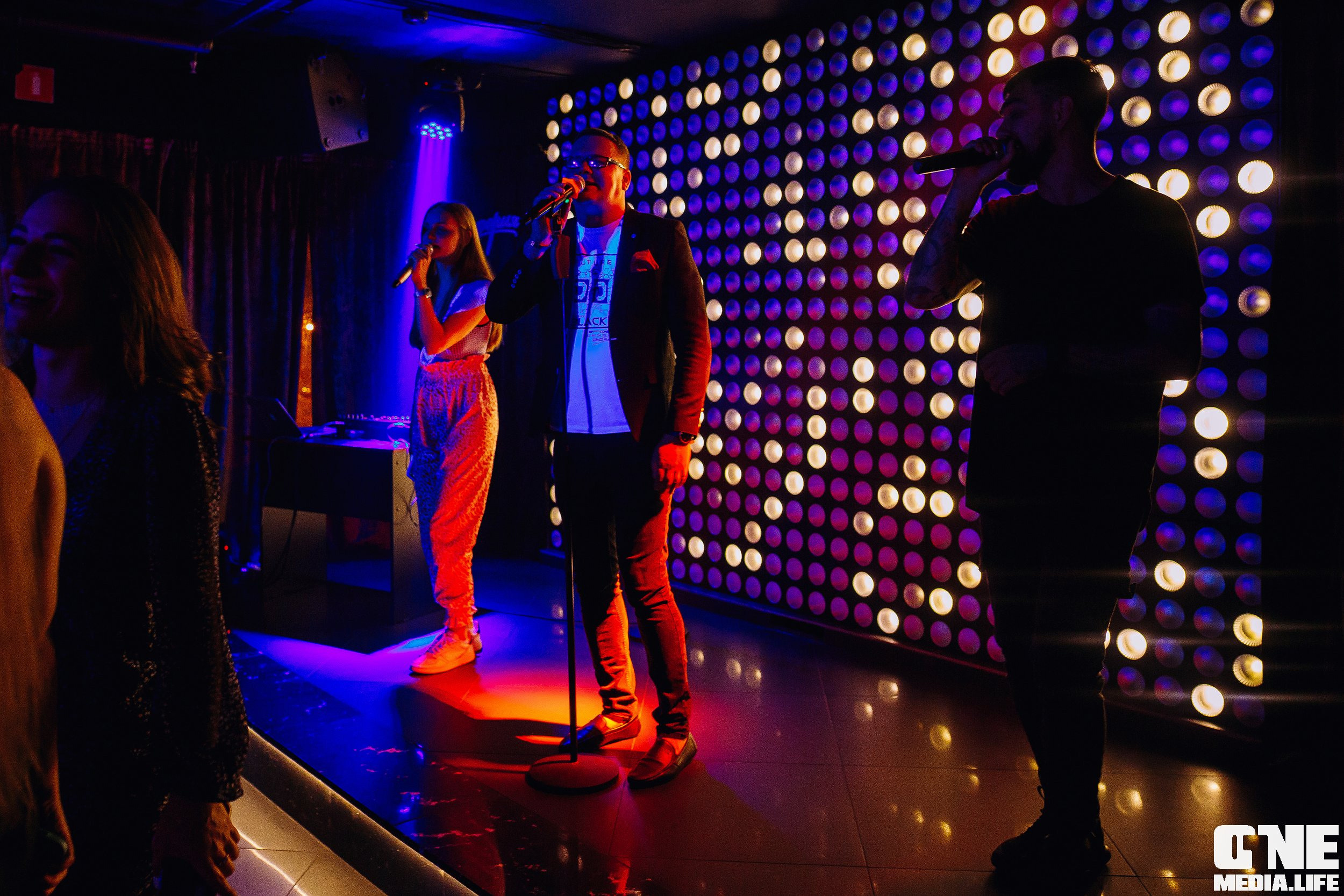 Фоторепортаж из караоке-клуба Эйфория. One Media Life: фоторепортажи, фотоотчеты с мероприятий и заведений