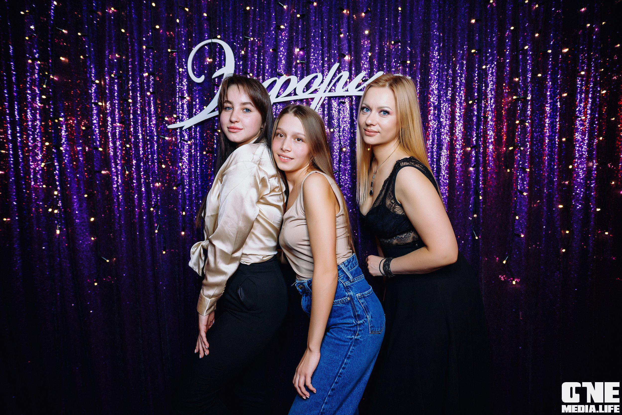 Фоторепортаж из караоке-клуба Эйфория. One Media Life: фоторепортажи, фотоотчеты с мероприятий и заведений