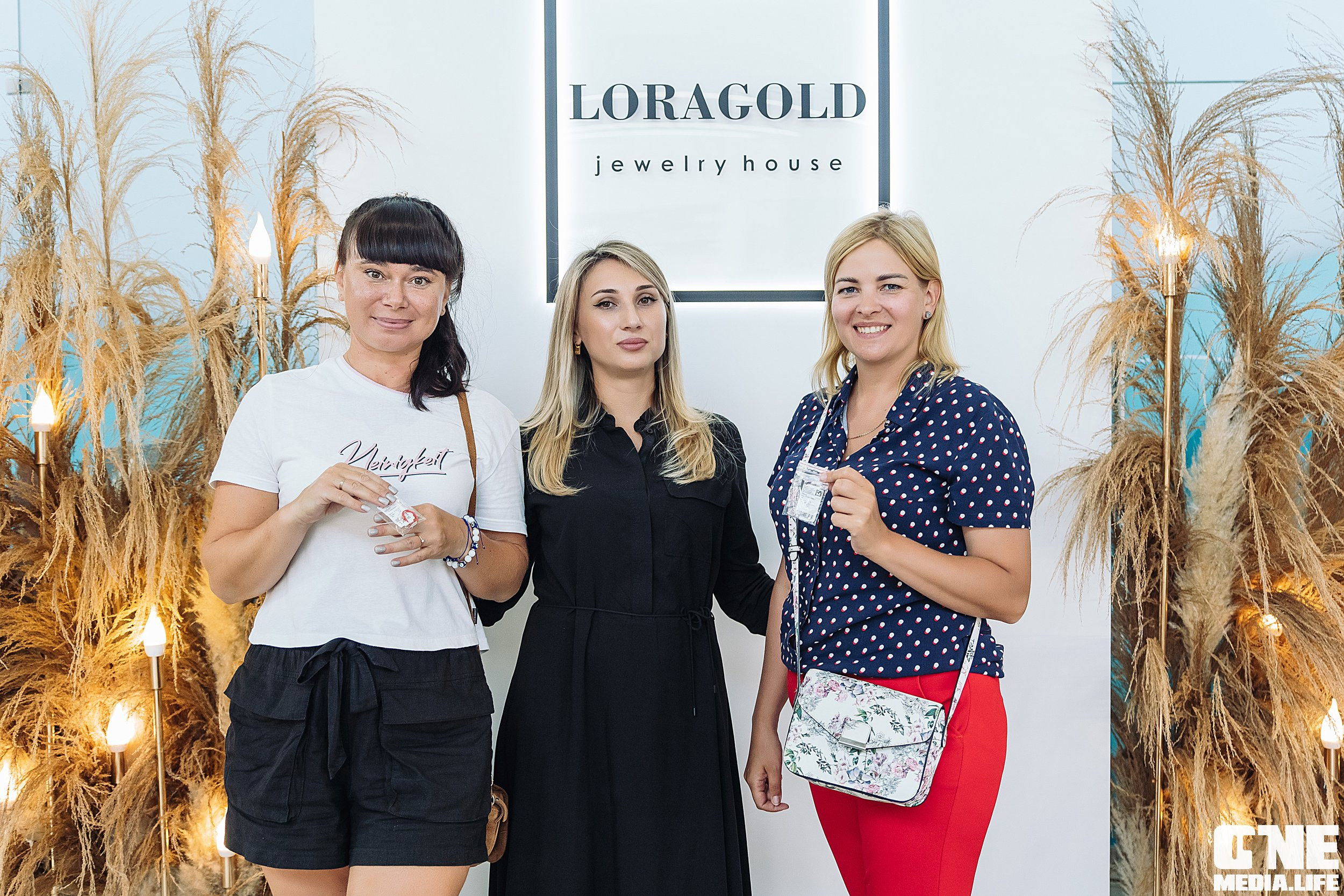 Фотоотчет с birthday party LoraGold jewelry в Балтии молл. One Media Life: фоторепортажи, фотоотчеты с мероприятий и заведений