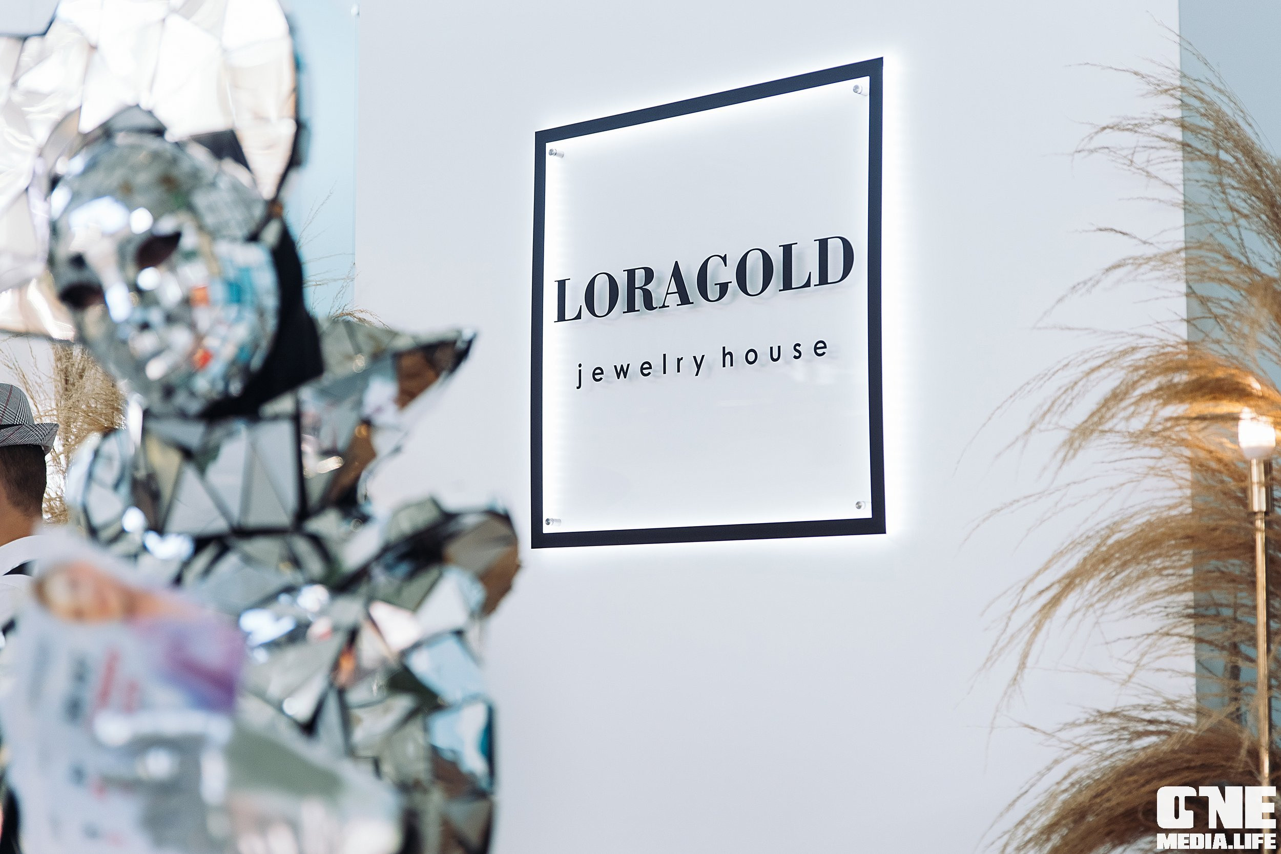 Фотоотчет с birthday party LoraGold jewelry в Балтии молл. One Media Life: фоторепортажи, фотоотчеты с мероприятий и заведений