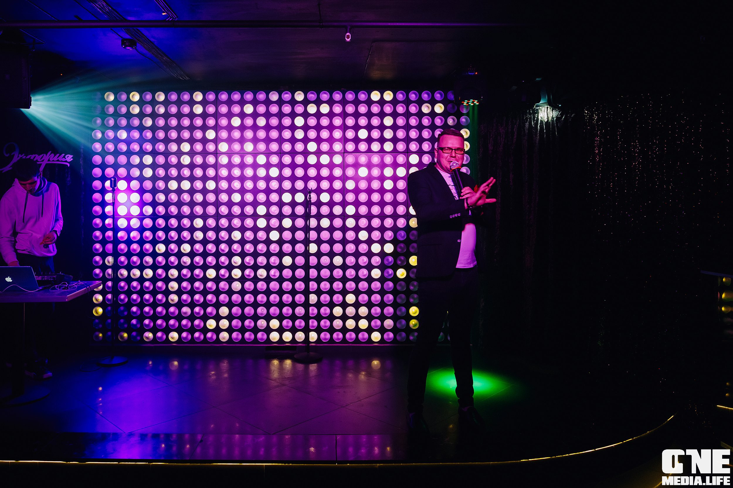 Фотоотчет из караоке клуба Эйфория. One Media Life: фоторепортажи, фотоотчеты с мероприятий и заведений