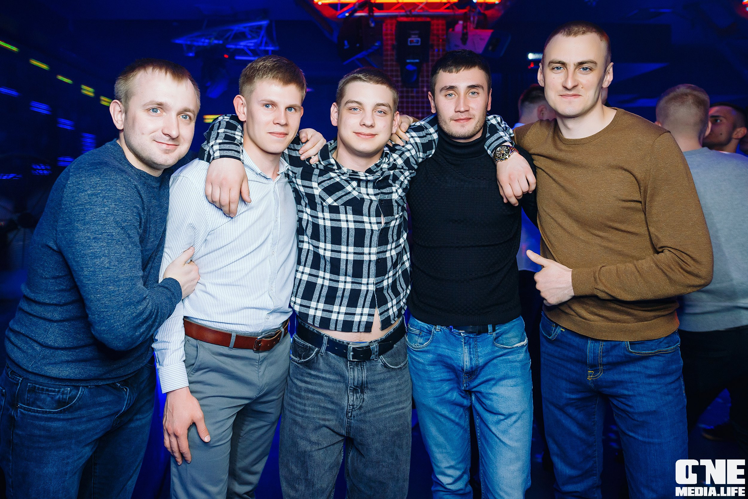 Суббота в развлекательном комплексе Планета. One Media Life: фоторепортажи, фотоотчеты с мероприятий и заведений