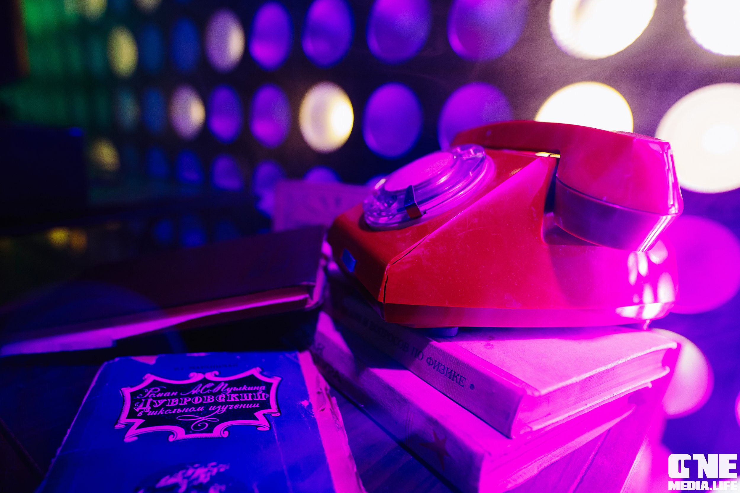 Мир, Клуб, Май в караоке Эйфория. One Media Life: фоторепортажи, фотоотчеты с мероприятий и заведений